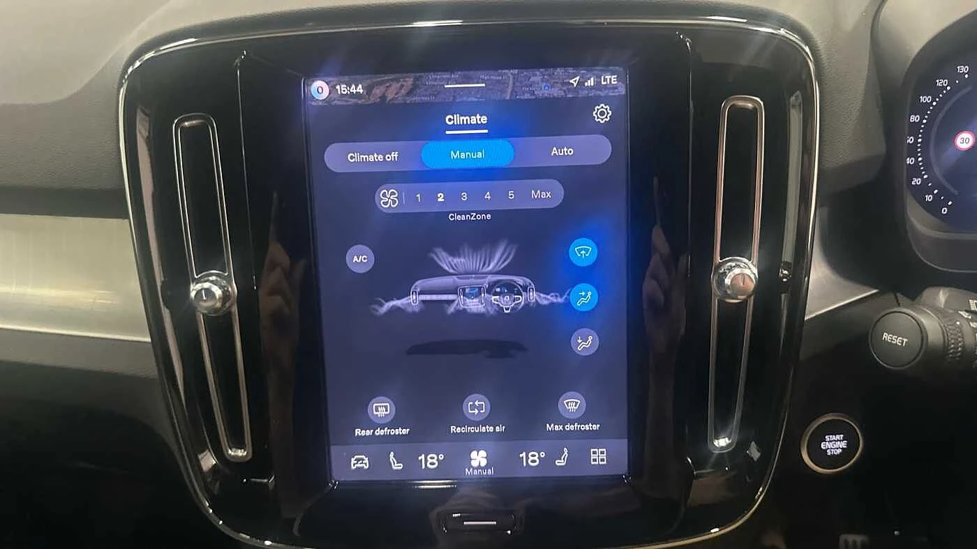 Volvo-XC40-image-16