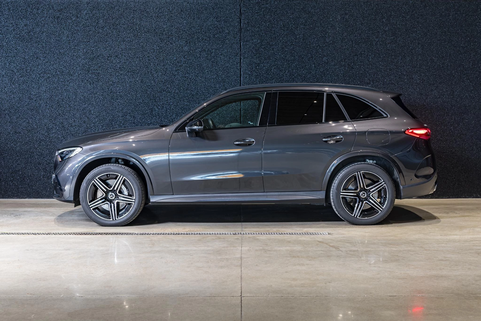 Mercedes-Benz GLC GLC 300 e 4MATIC AMG Line Line