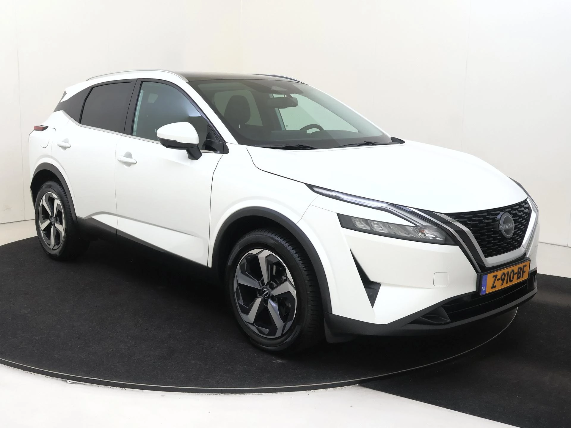 Nissan-QASHQAI-image-1