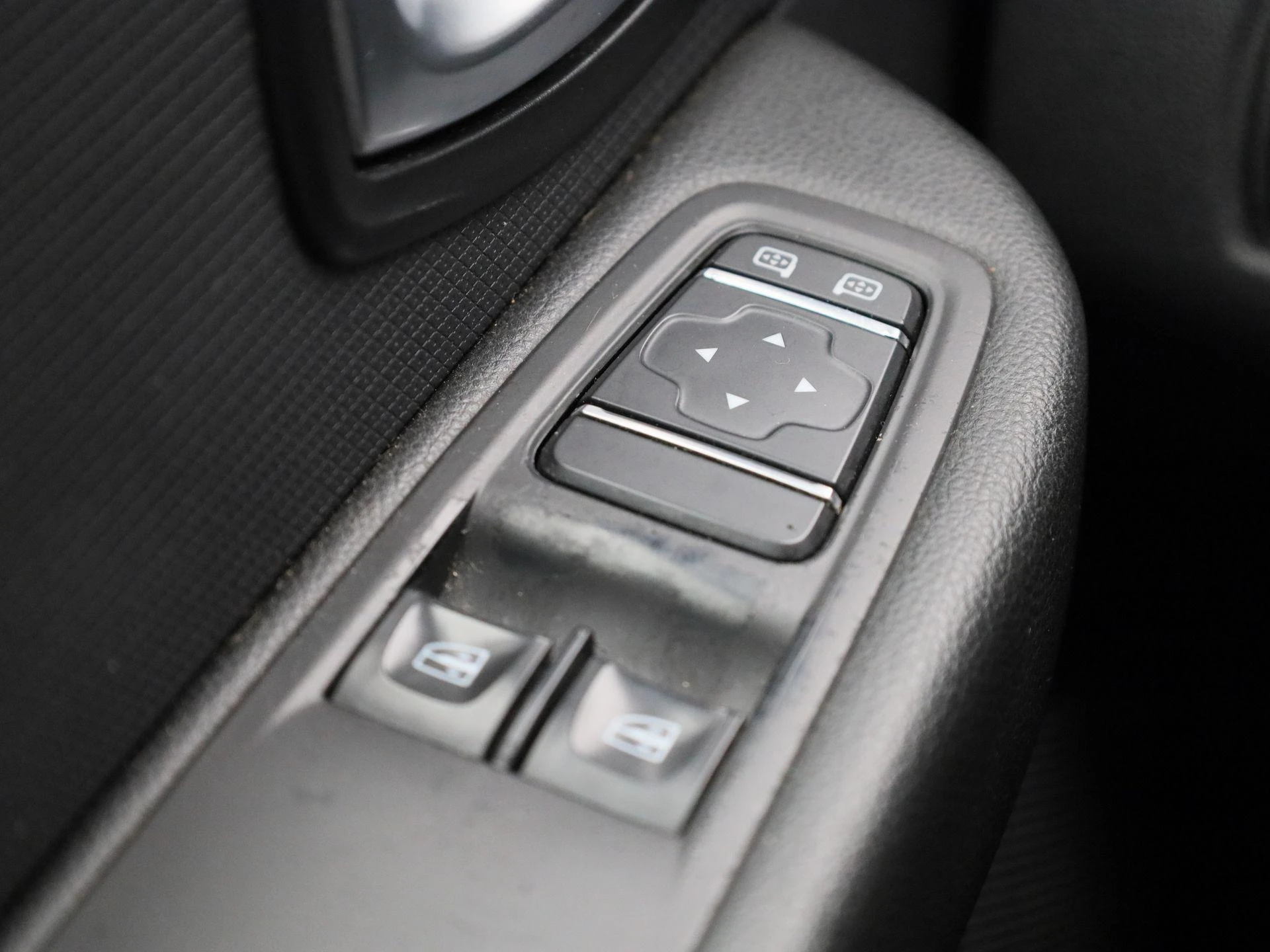 Renault-Clio-image-29