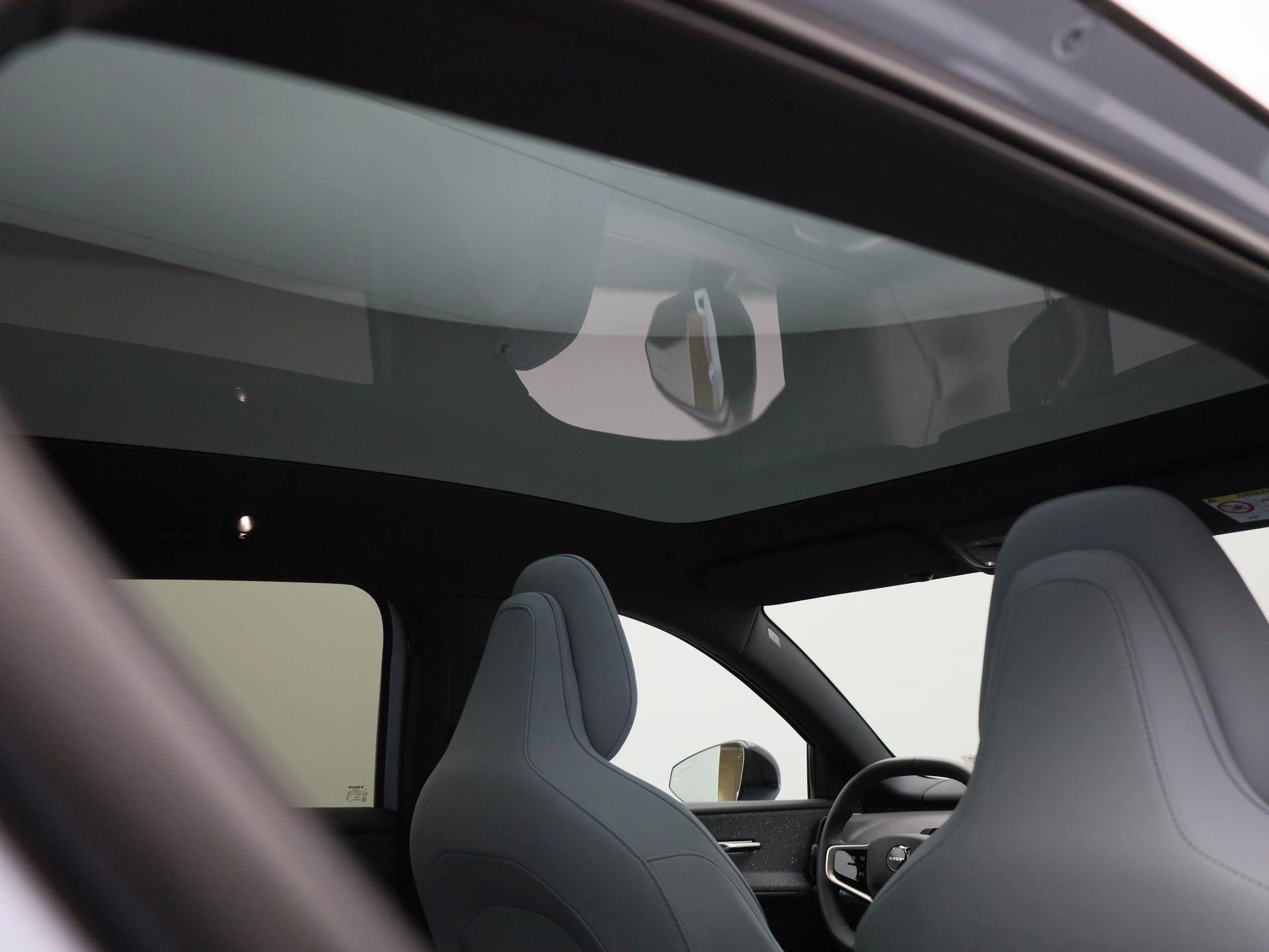 Volvo-EX30-image-36