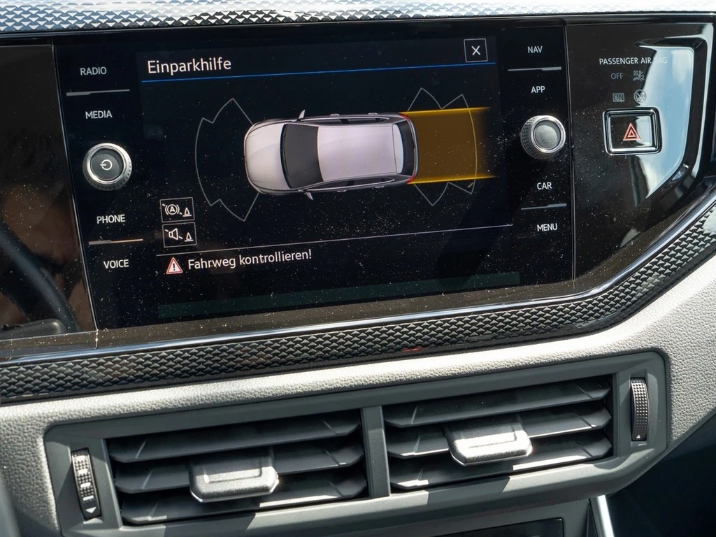 Volkswagen-Polo-image-12
