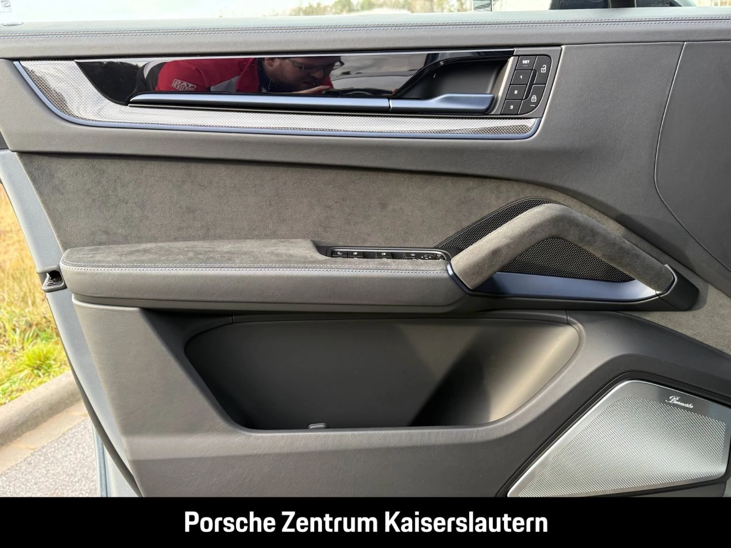 Porsche-Cayenne-image-20