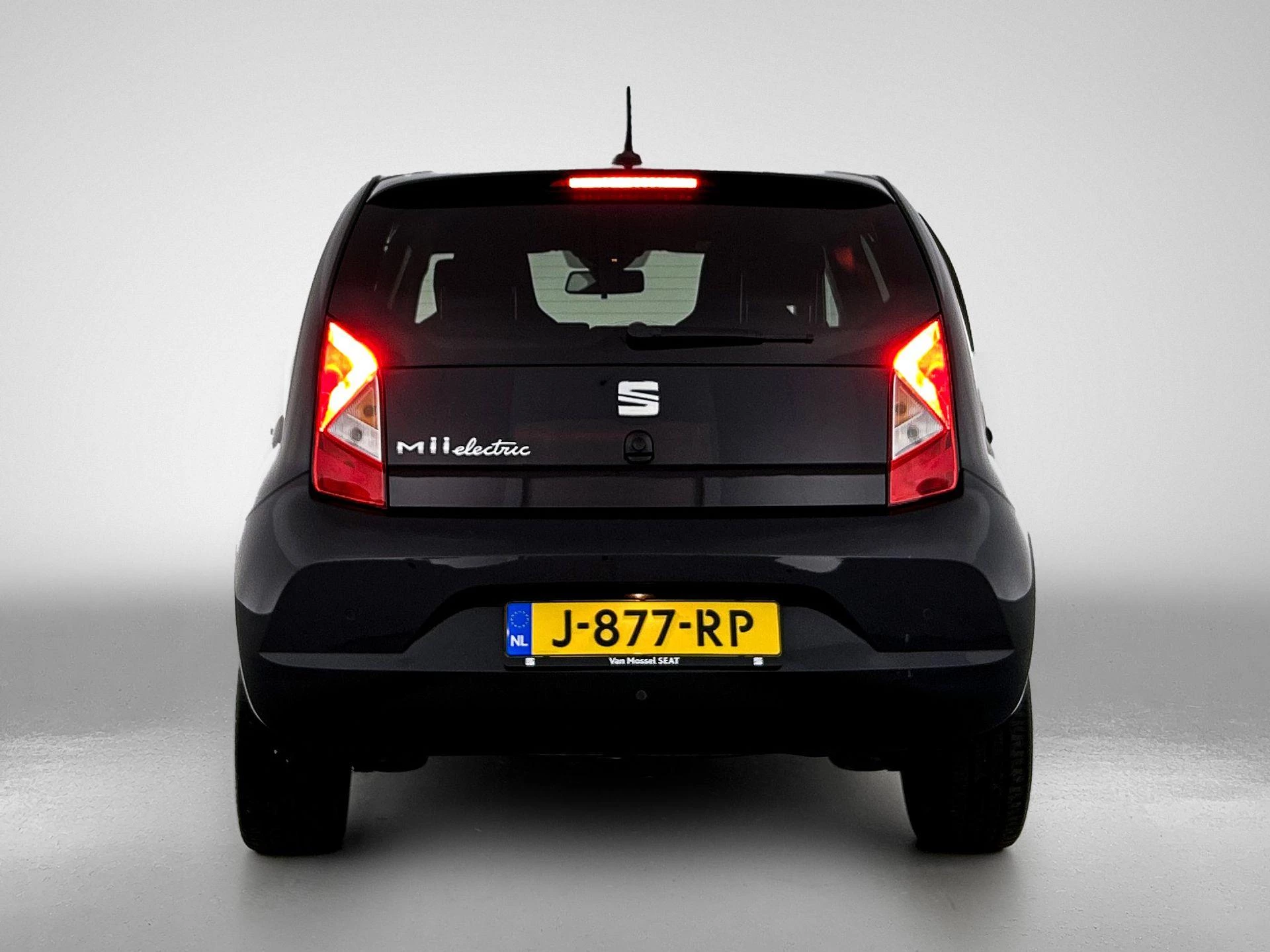 SEAT-Mii-image-2