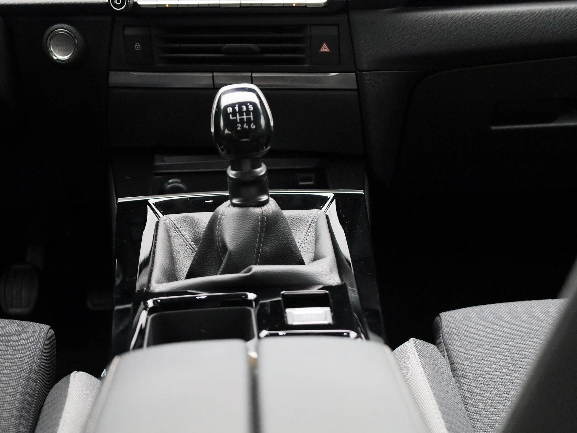Opel-Astra-image-9