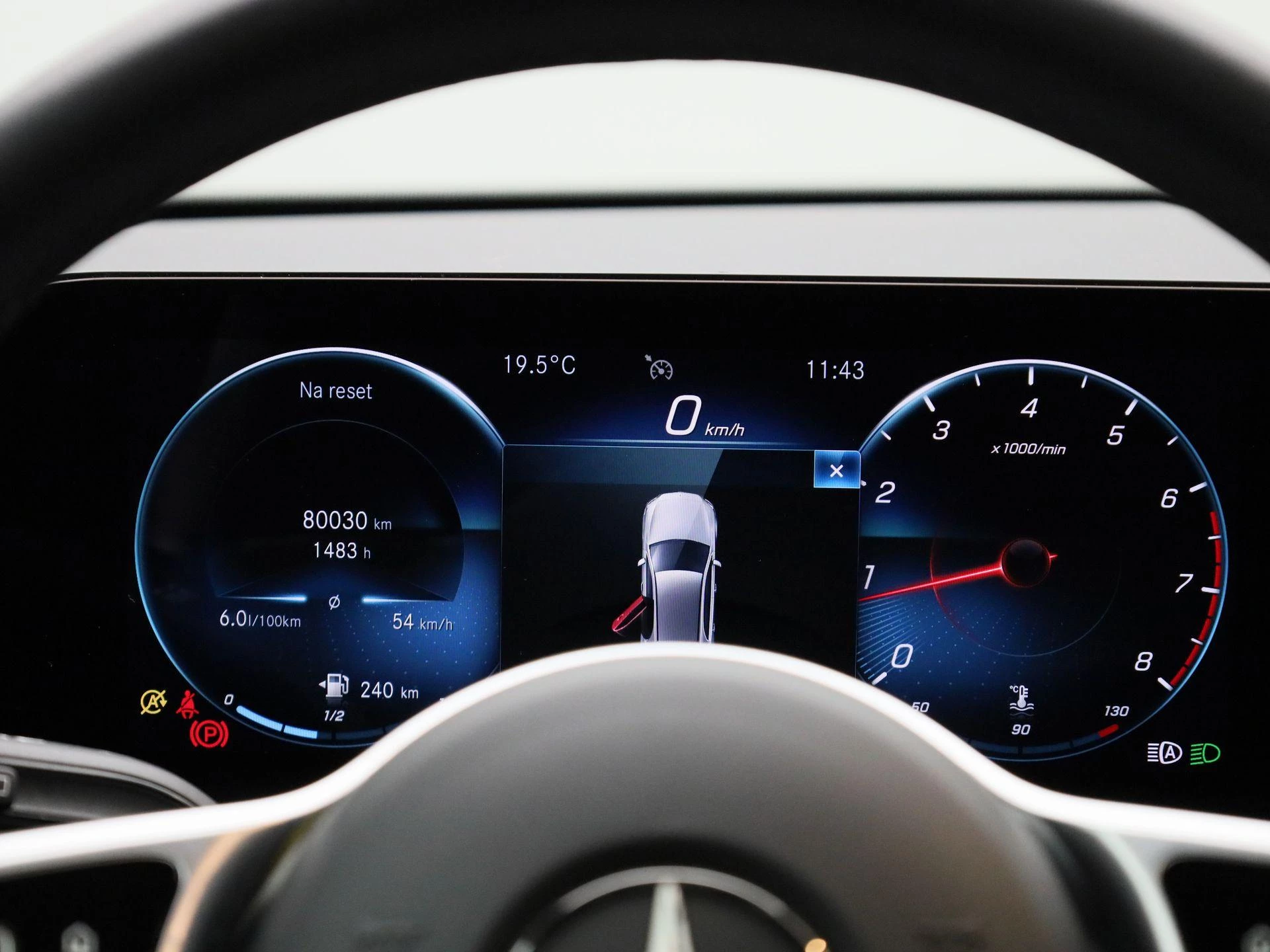 Mercedes-Benz-A-Klasse-image-7