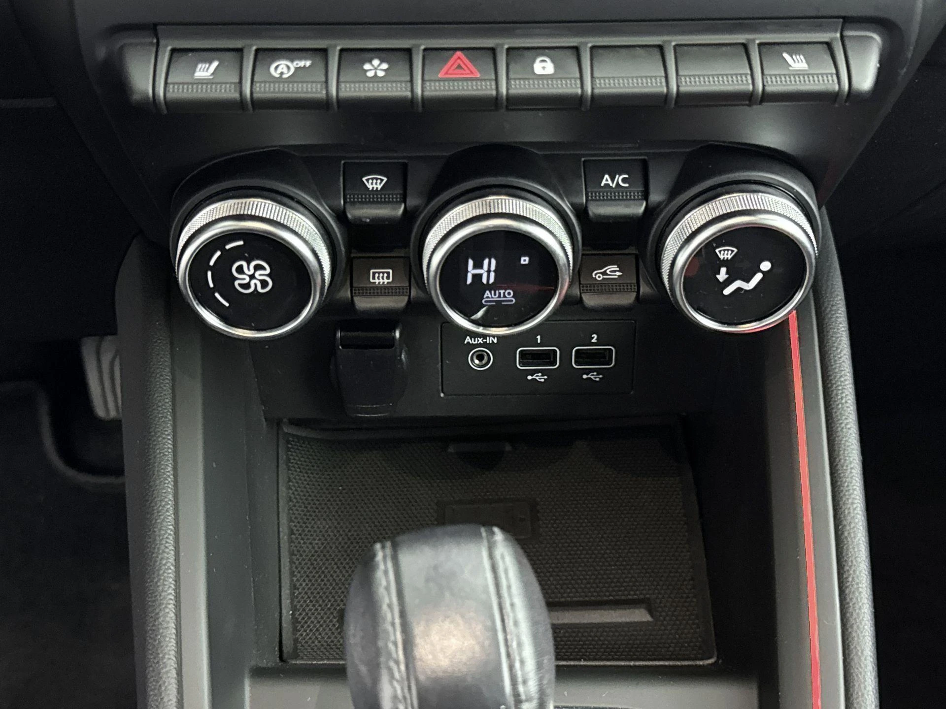 Renault-Clio-image-19
