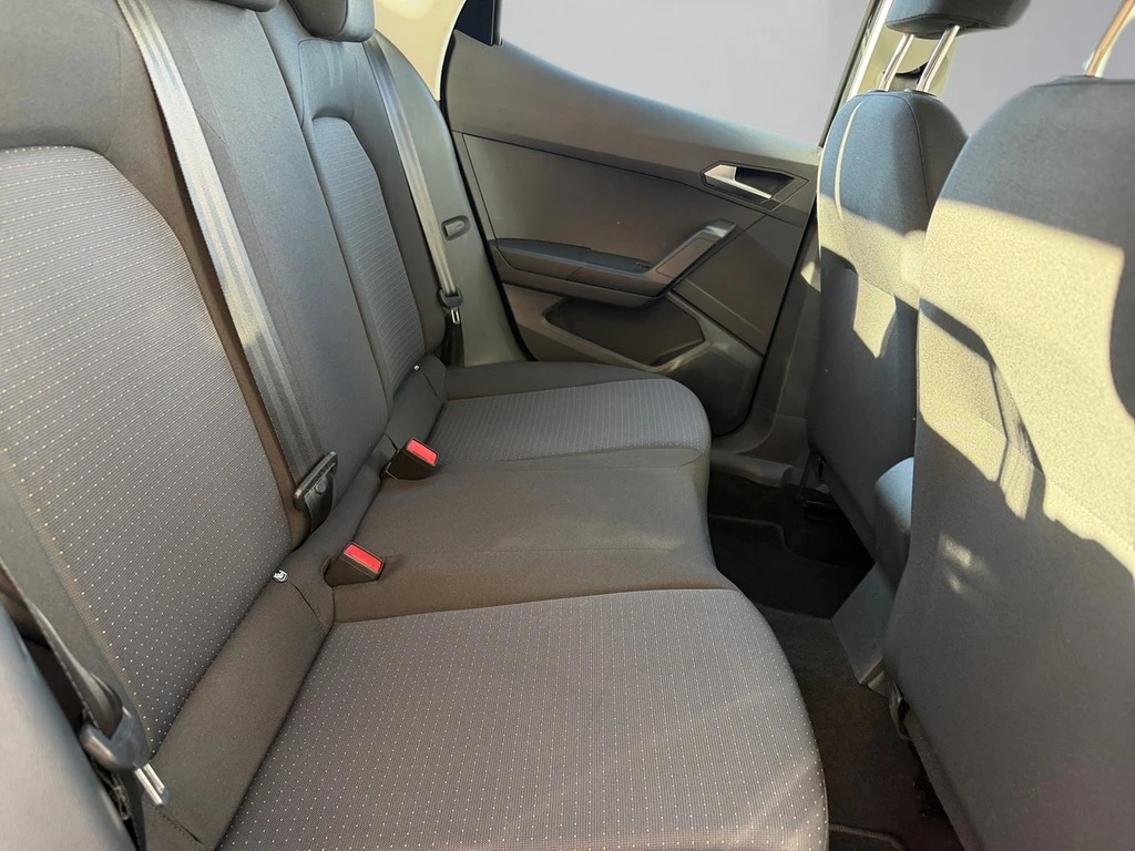 SEAT-Arona-image-10
