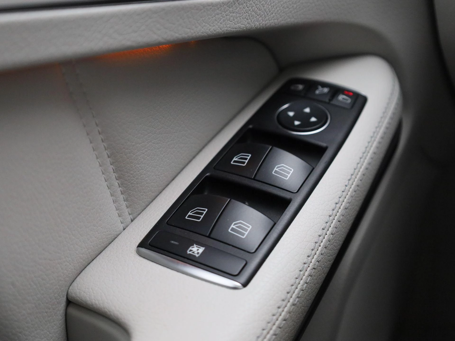 Mercedes-Benz E-Klasse 400 Edition Sport Avantgarde