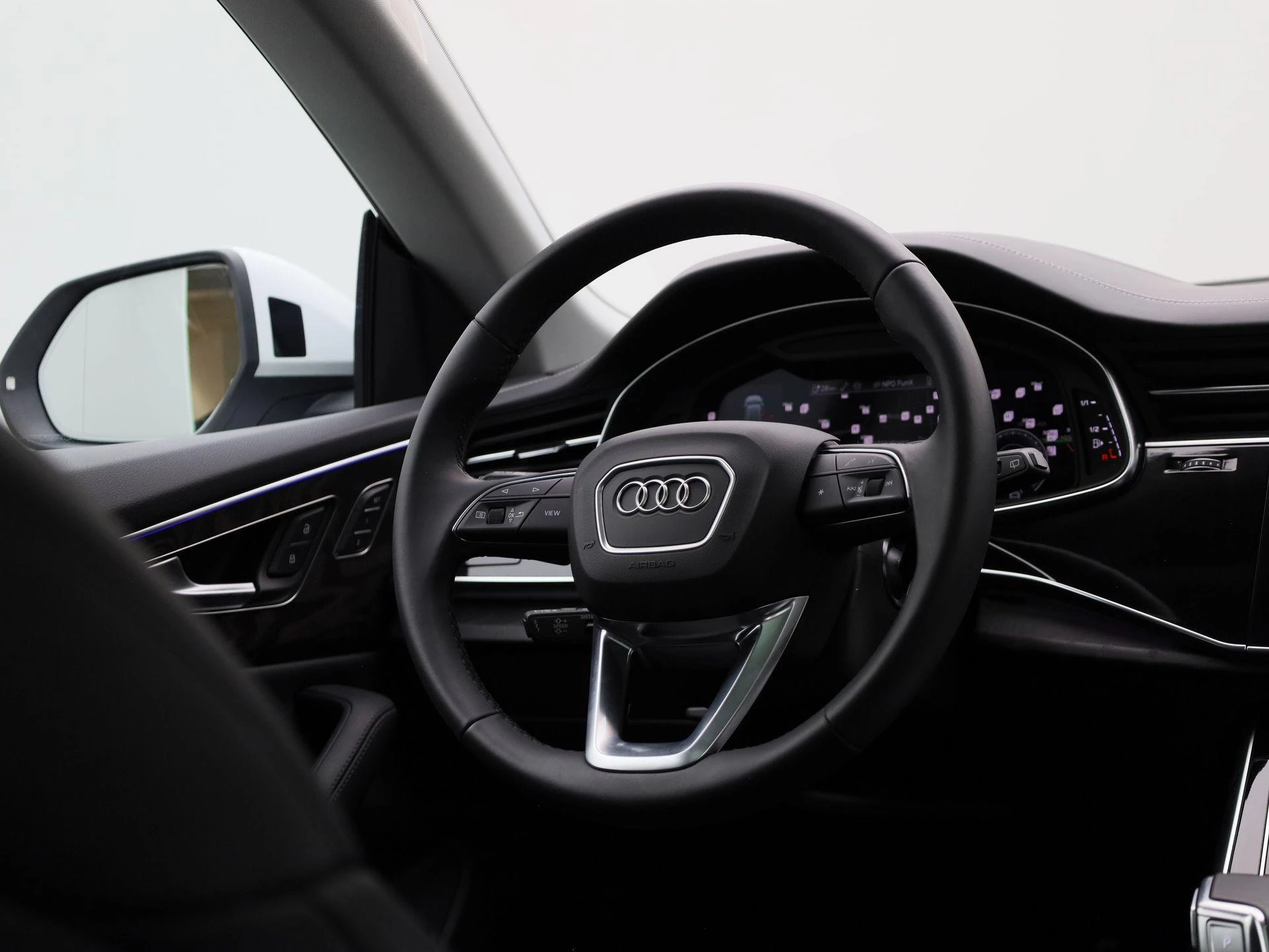 Audi-Q8-image-50
