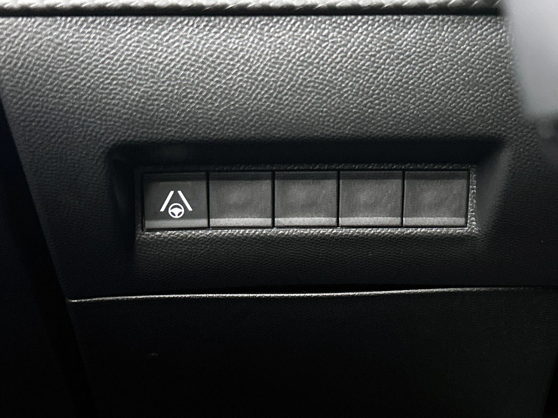 Peugeot-2008-image-26