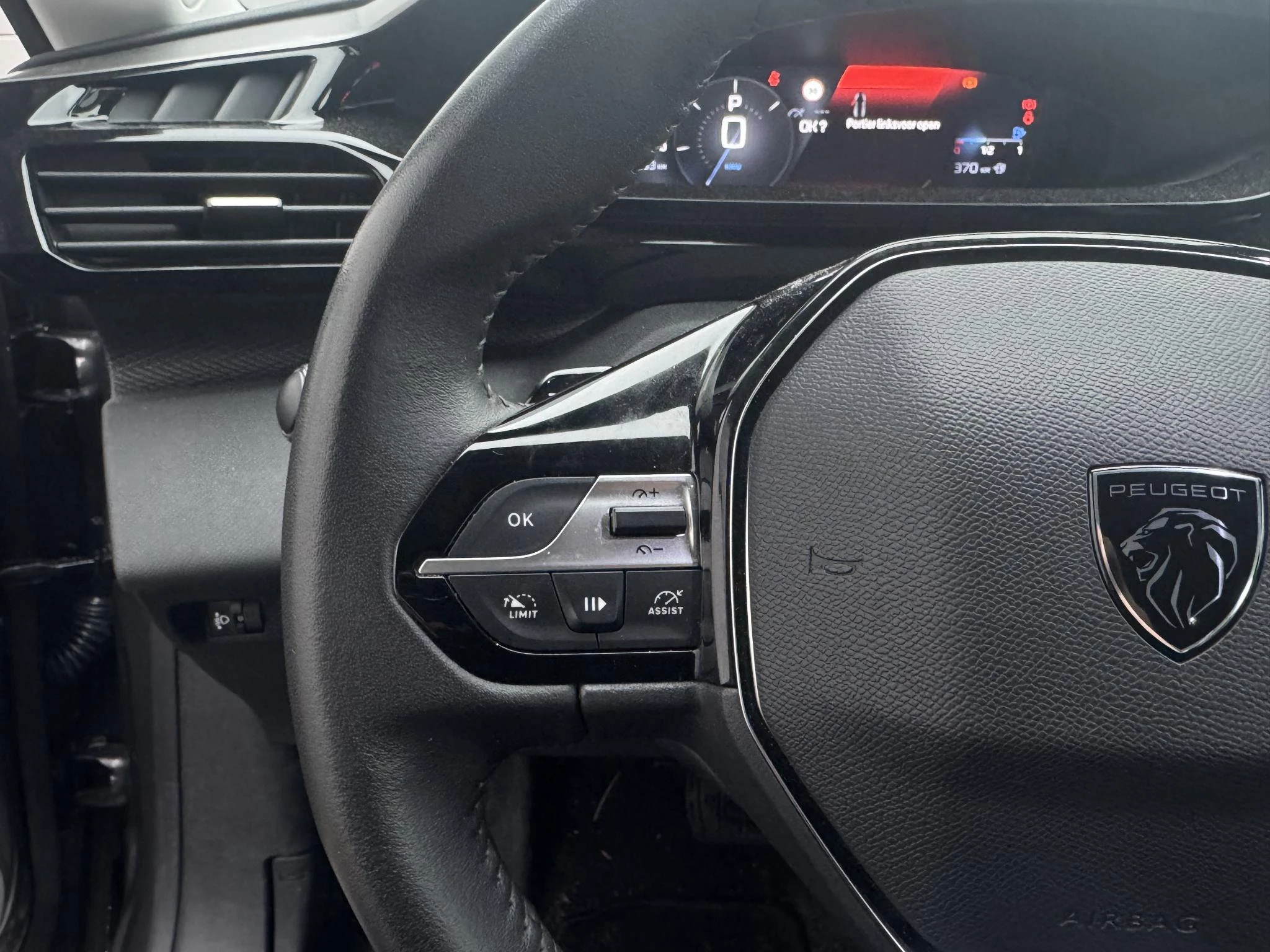 Peugeot-308-image-13