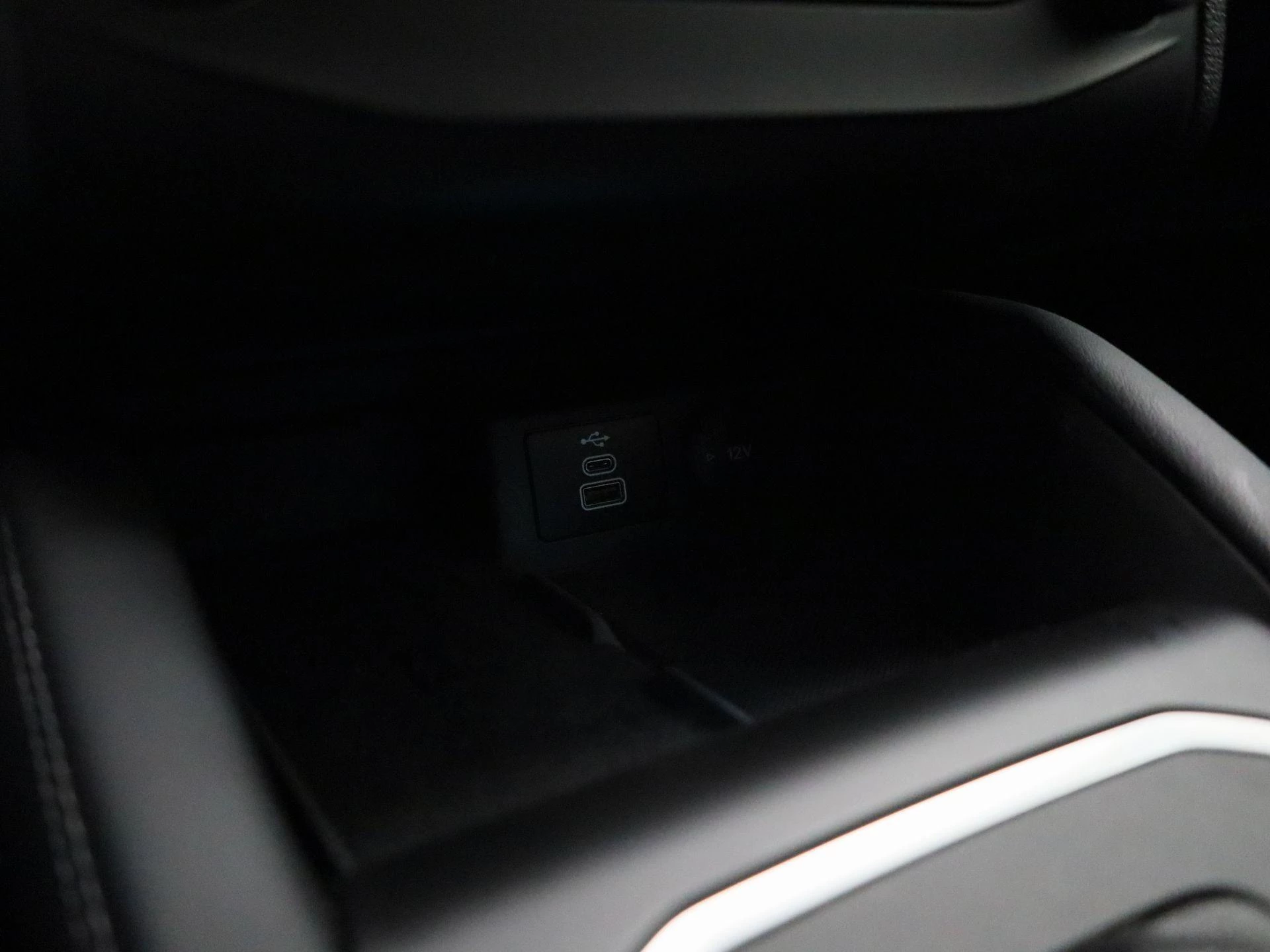 Ford Focus Wagon 1.0 EcoBoost Hybrid Titanium X