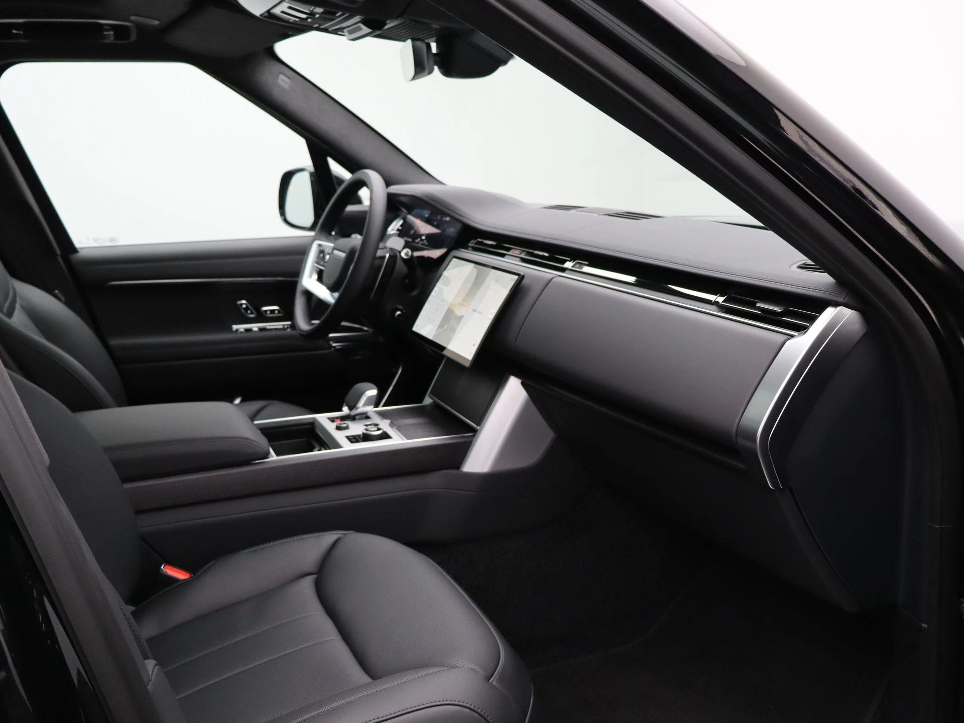 Land Rover-Range Rover-image-38