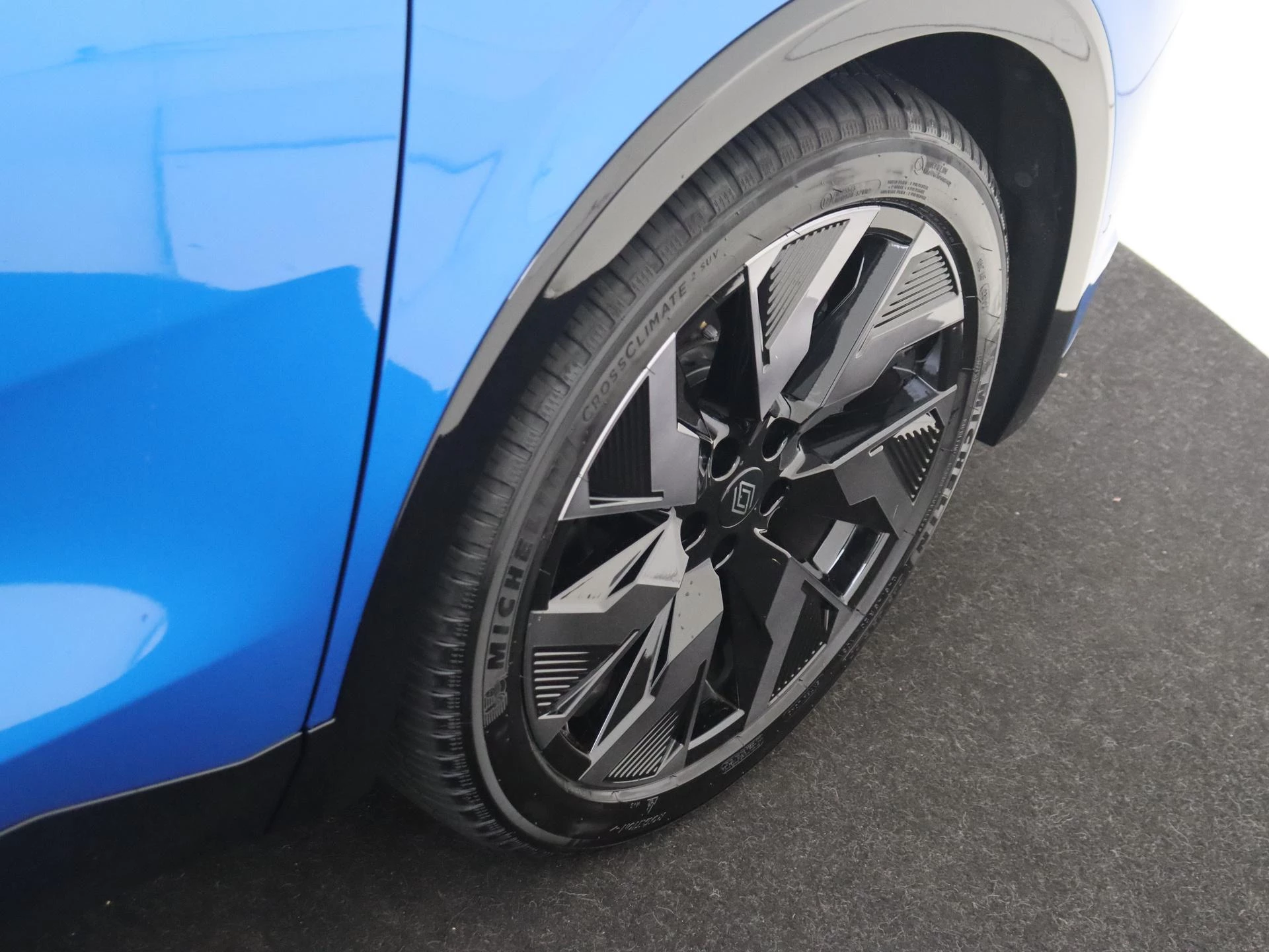 Renault-Rafale-image-10