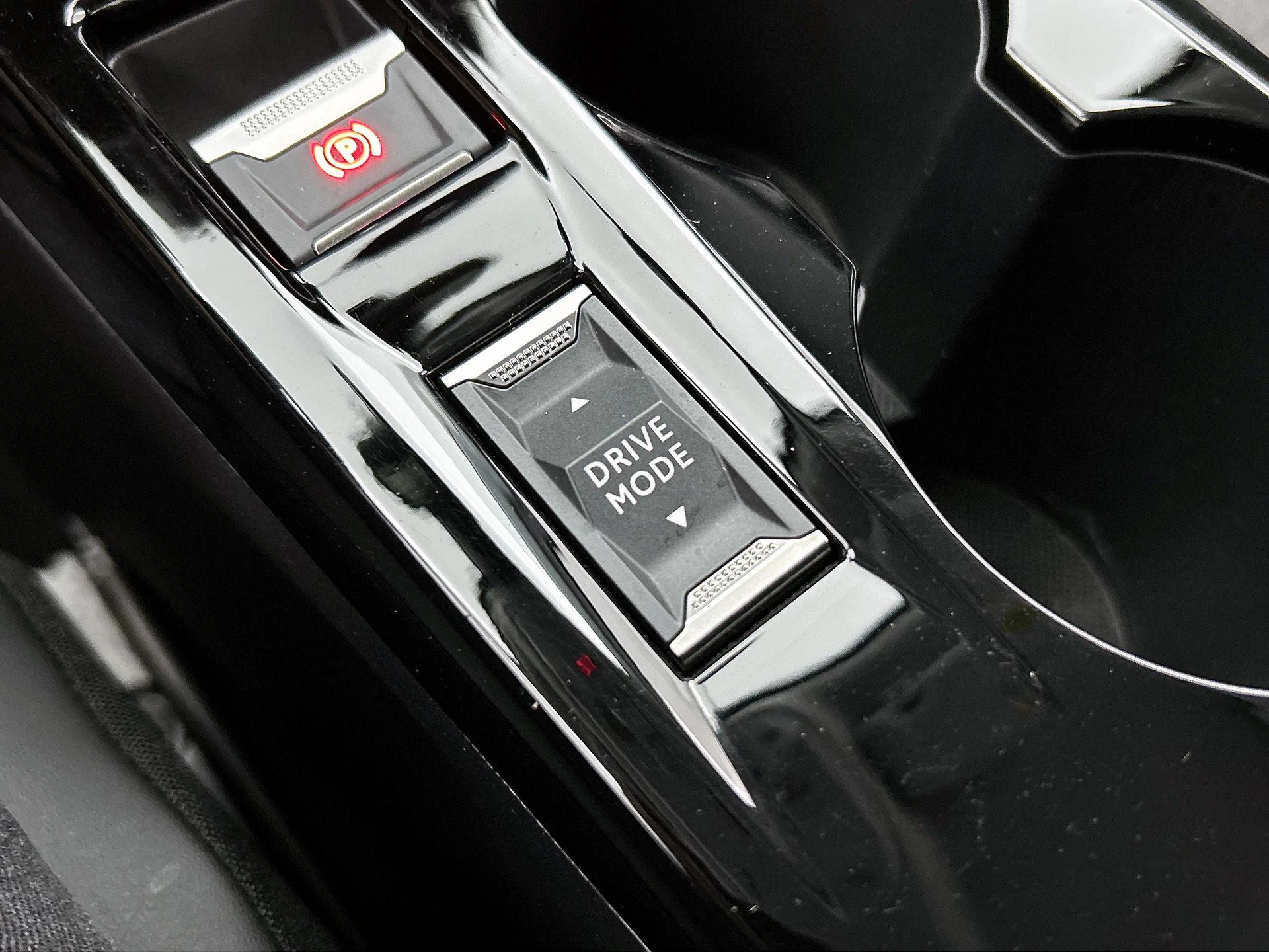 Peugeot-2008-image-9