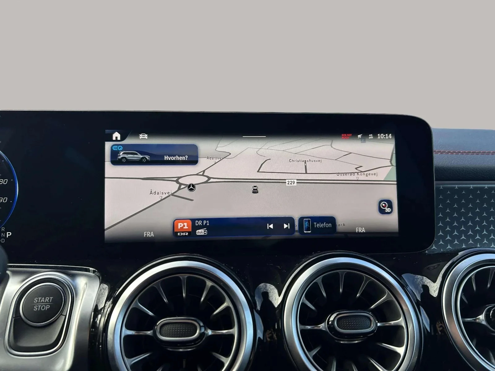 Mercedes-Benz-EQB-image-16