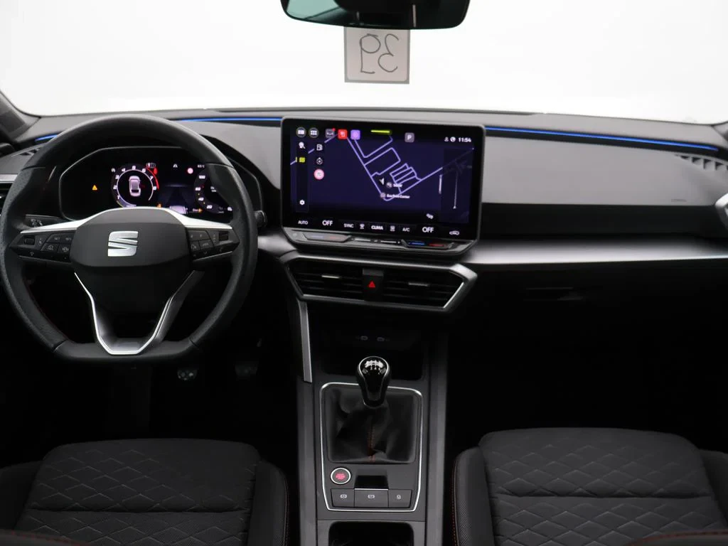 SEAT-Leon-image-12
