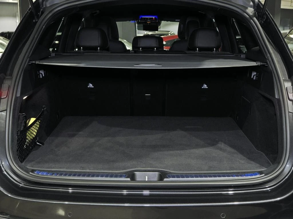 Mercedes-Benz-GLC 300 d-image-14