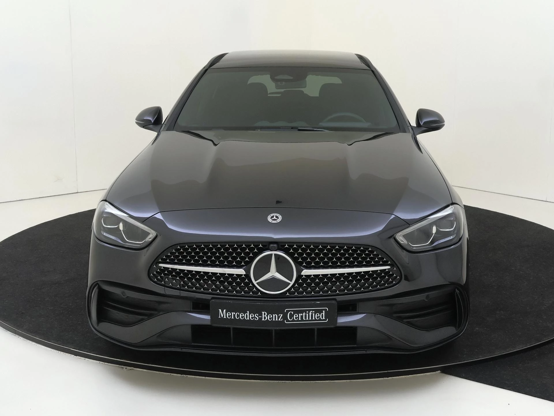 Mercedes-Benz-C-Klasse-image-5