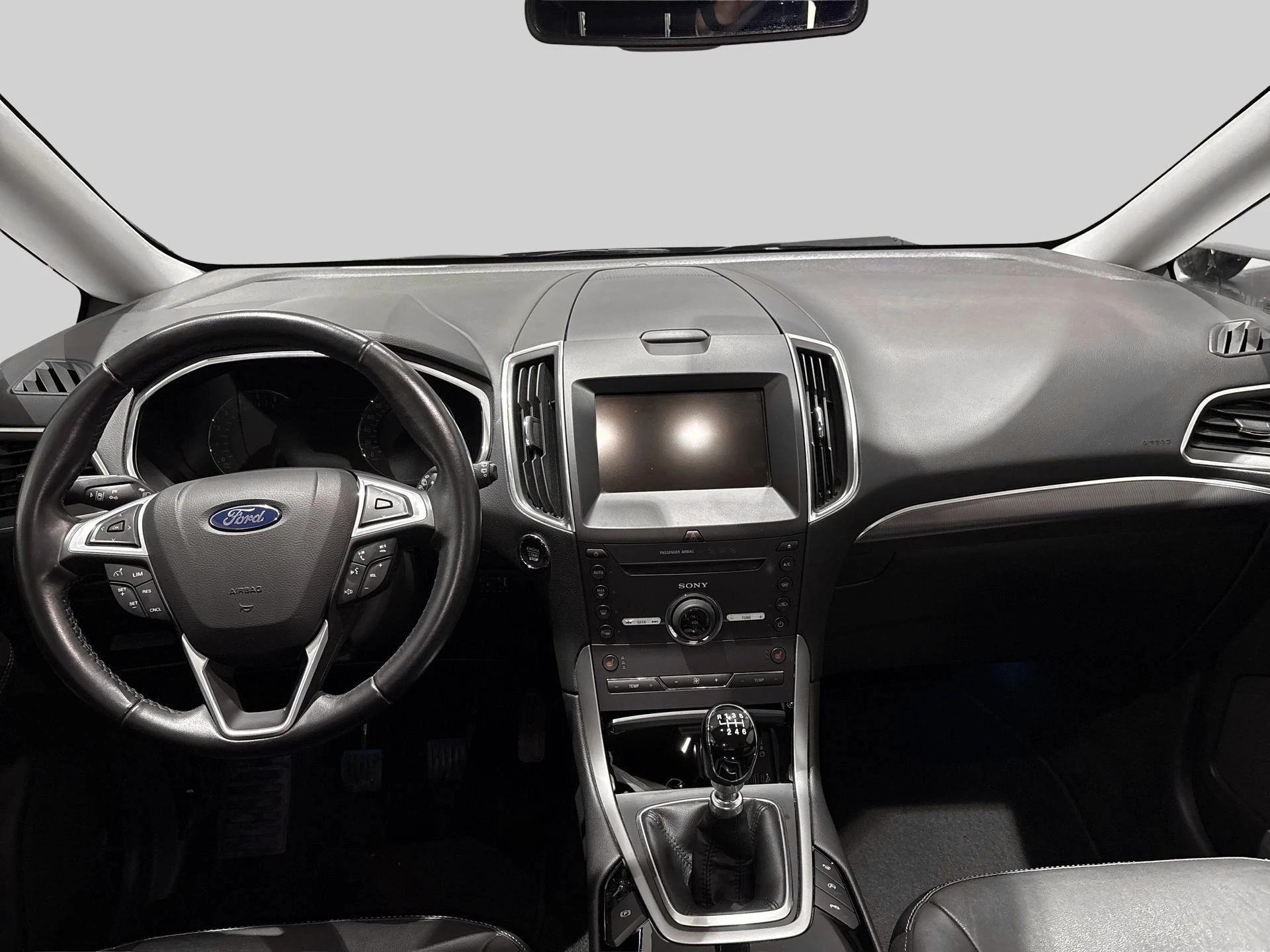 Ford-Galaxy-image-12