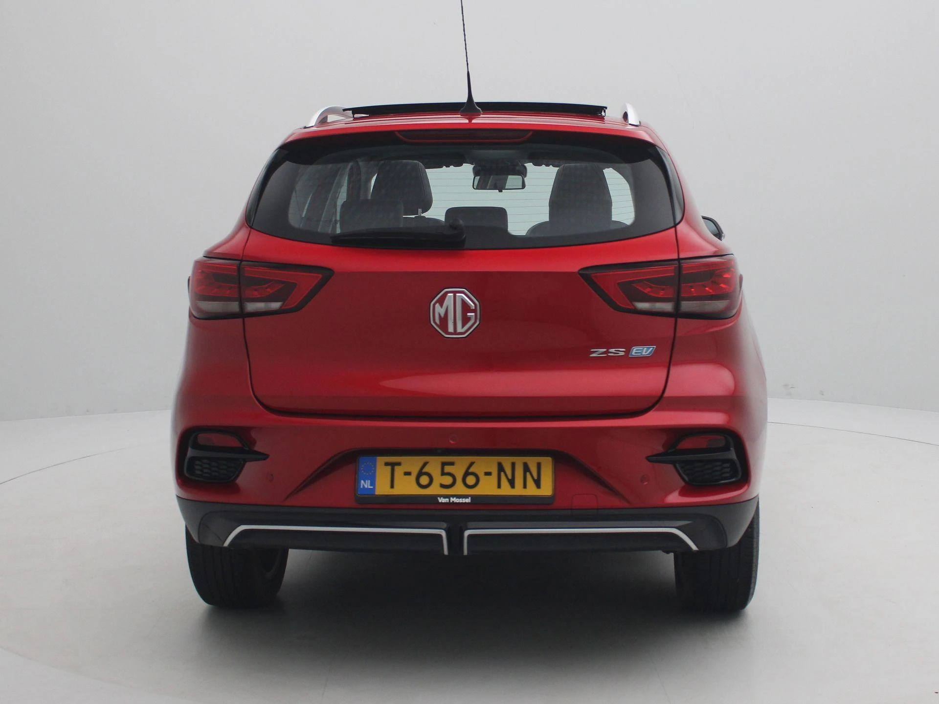 MG-ZS EV-image-4