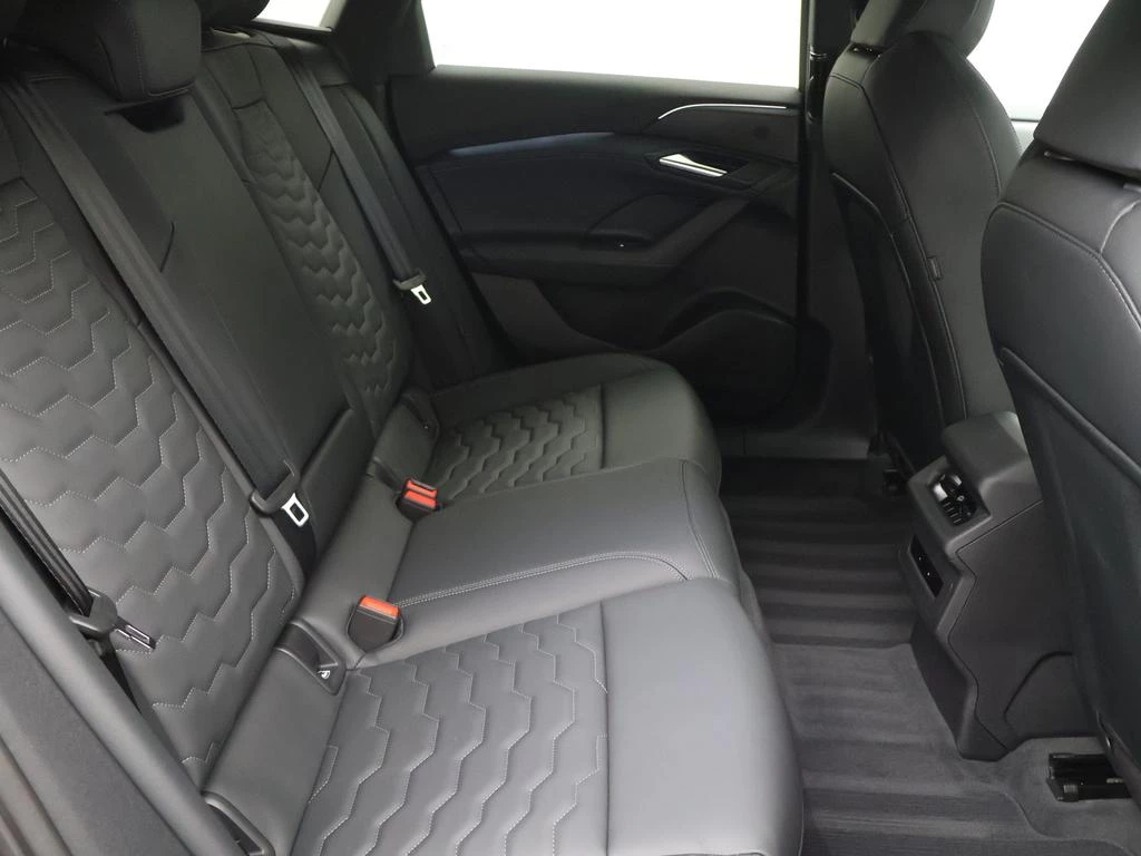Audi-A6 Sportback e-tron-image-11