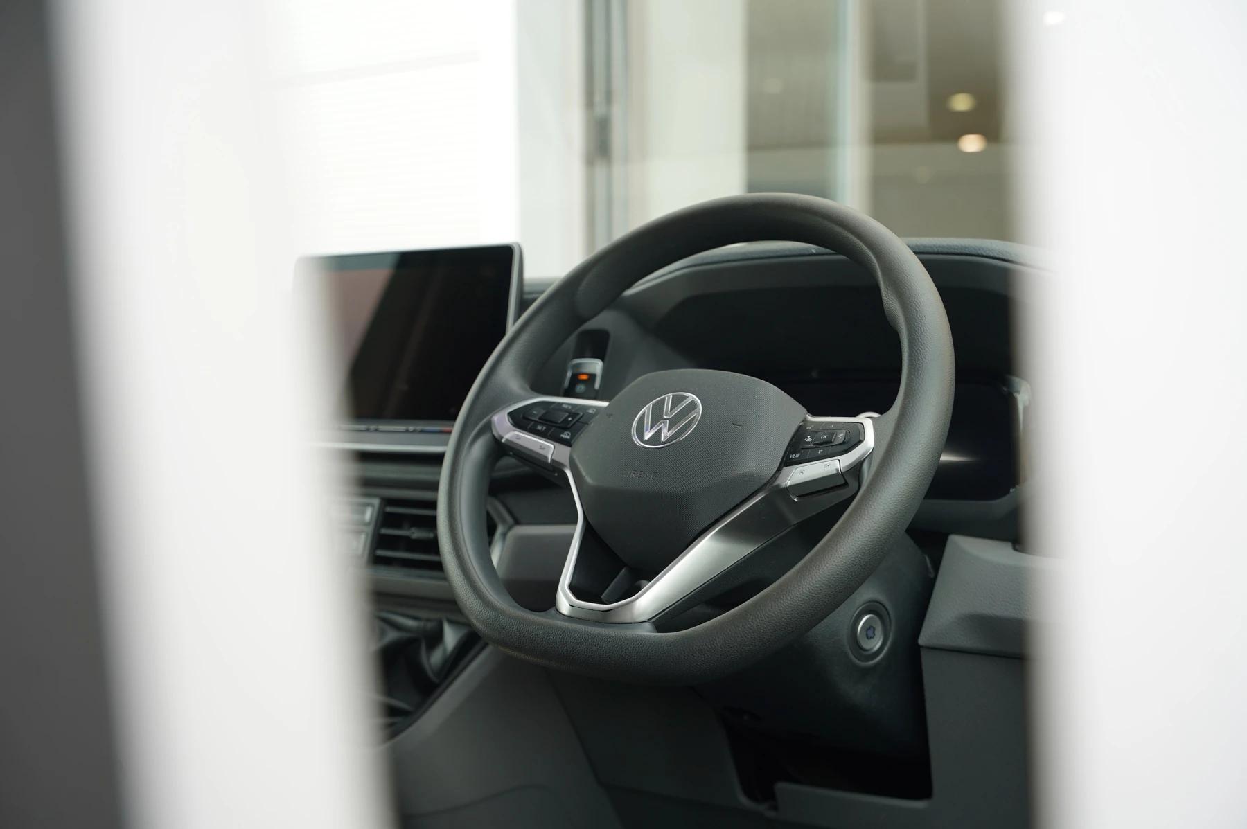 Volkswagen-Crafter-image-14