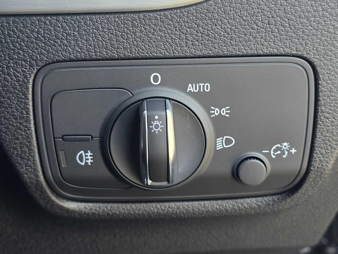 Audi-Q2-image-32