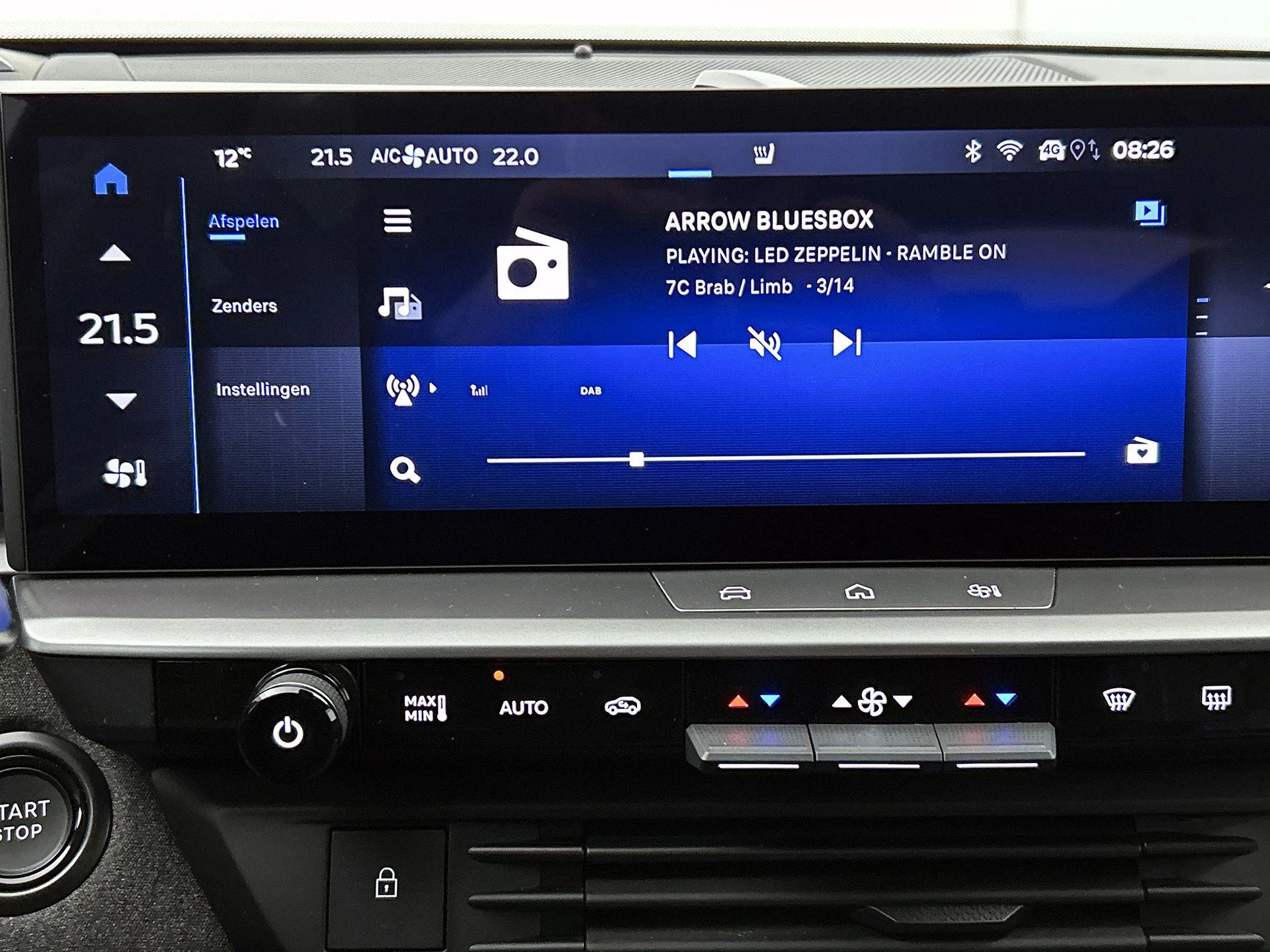 Opel-Grandland-image-10