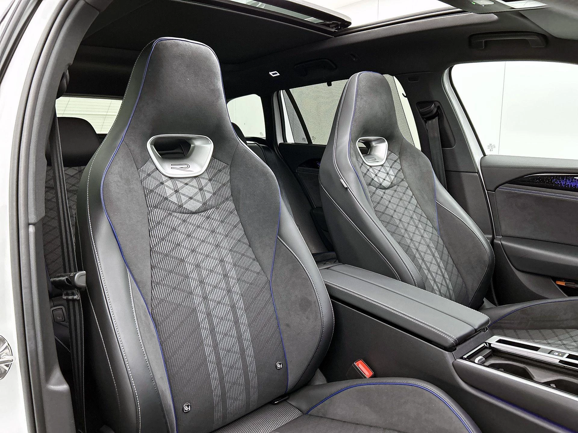 Volkswagen Passat Variant 1.5 eTSI Business