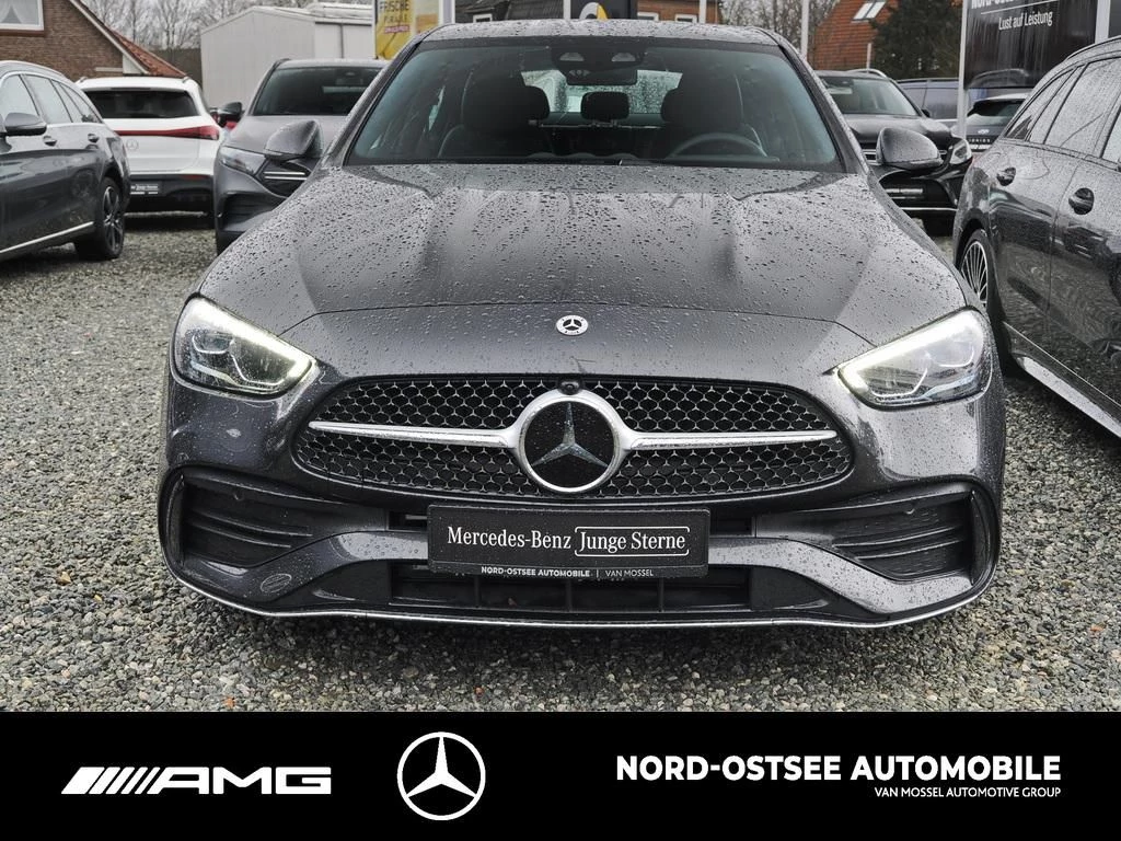Mercedes-Benz-C-Klasse-image-1