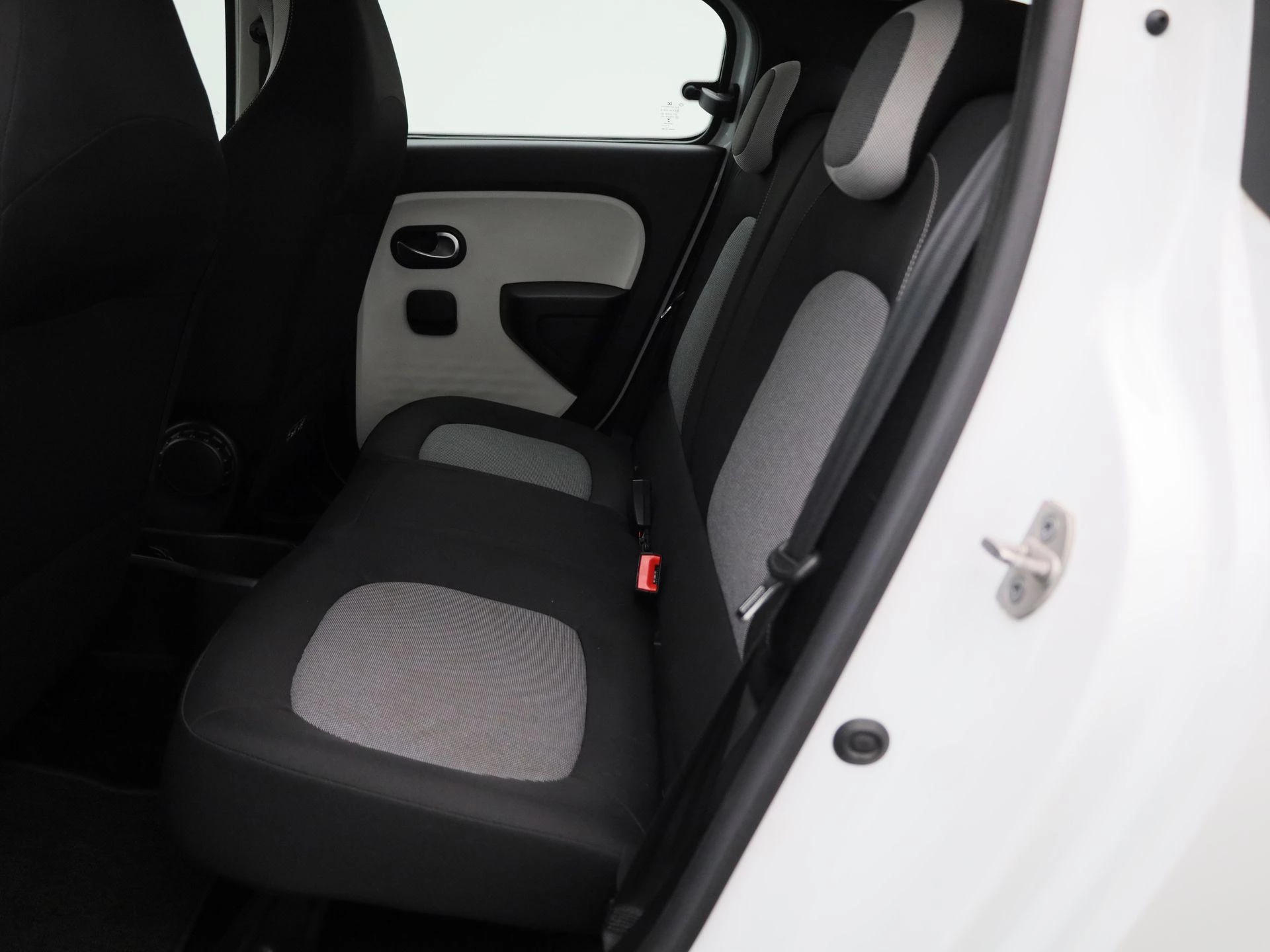 Renault-Twingo-image-8