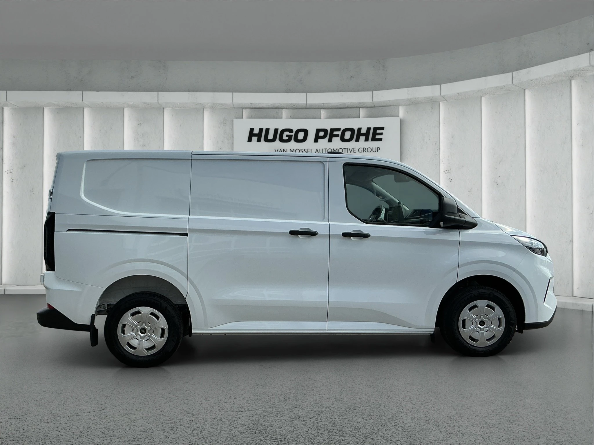 Ford-Transit Custom-image-5