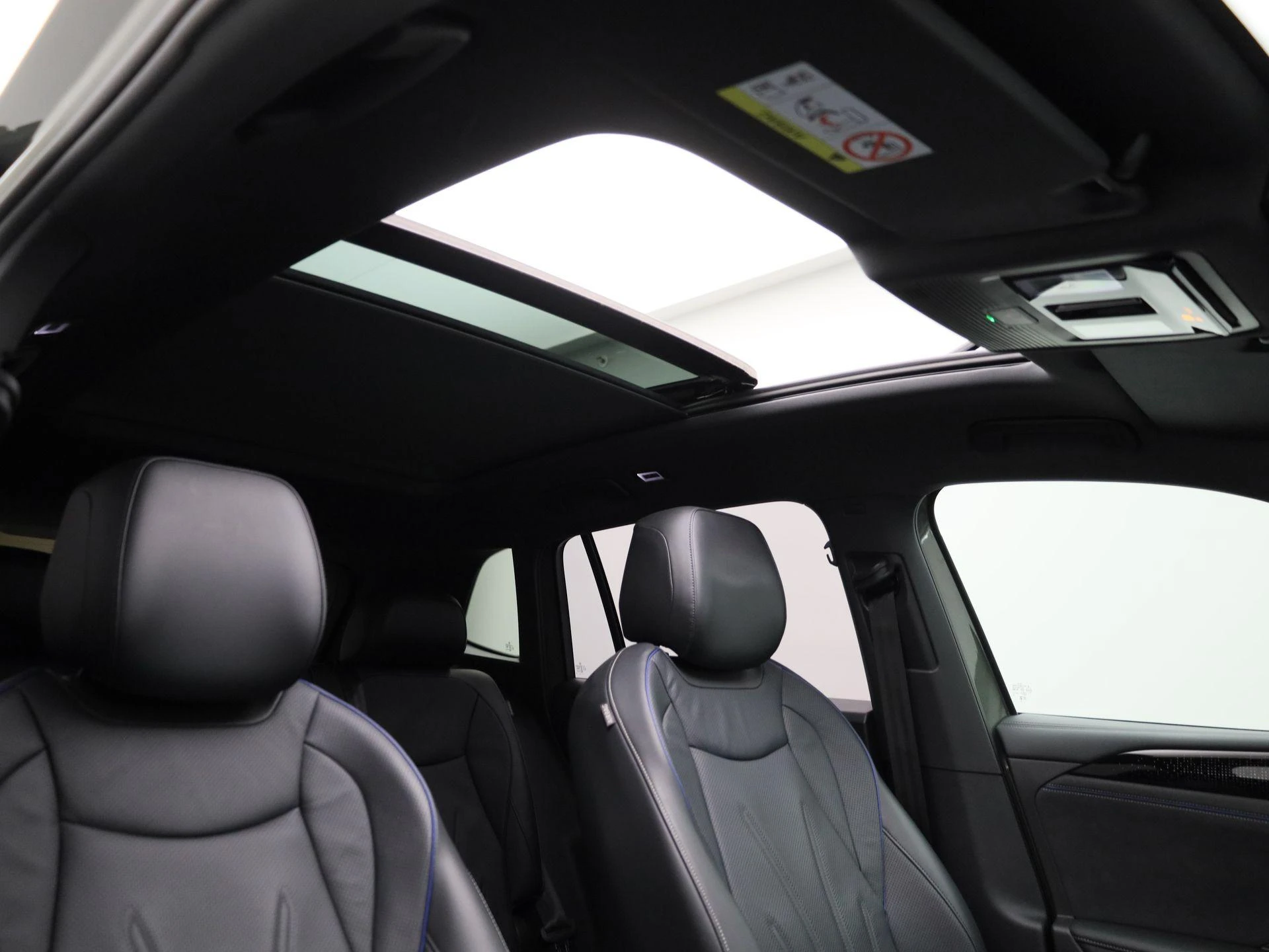 Volkswagen-Tiguan-image-51