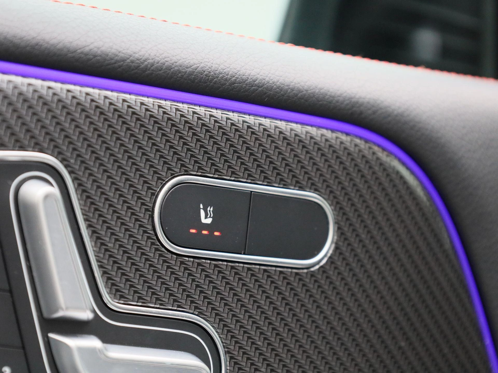 Mercedes-Benz-GLB-image-33