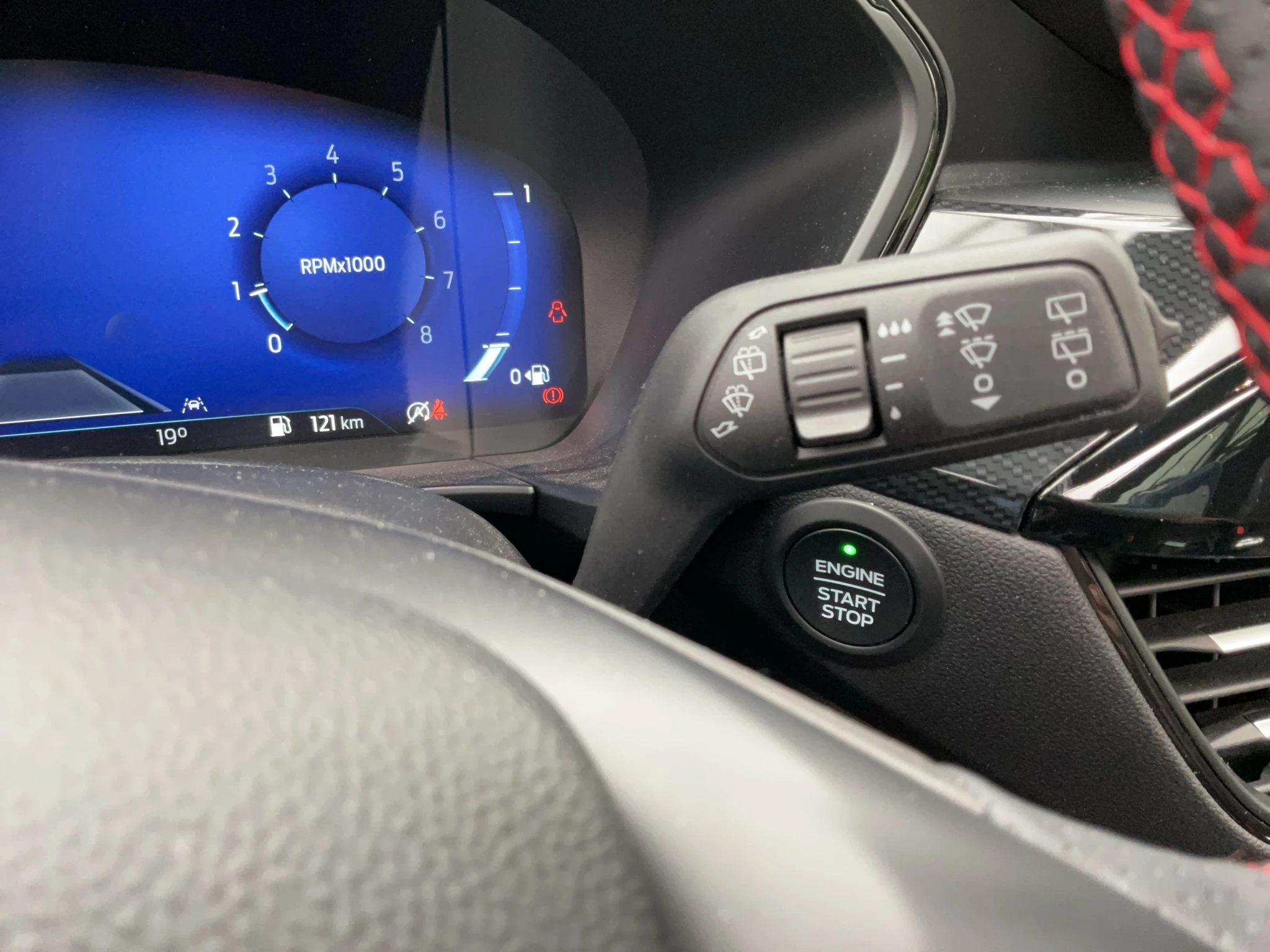Ford Kuga ST-Line X*PANO*AHK*KAM*ACC*NAVI*SOUND-SYS.
