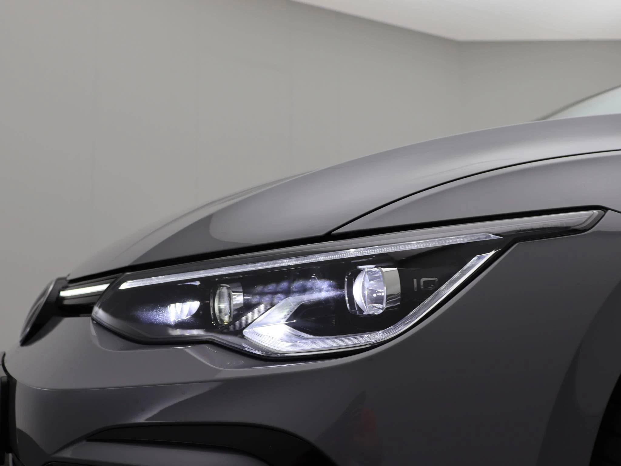 Volkswagen-Golf-image-13