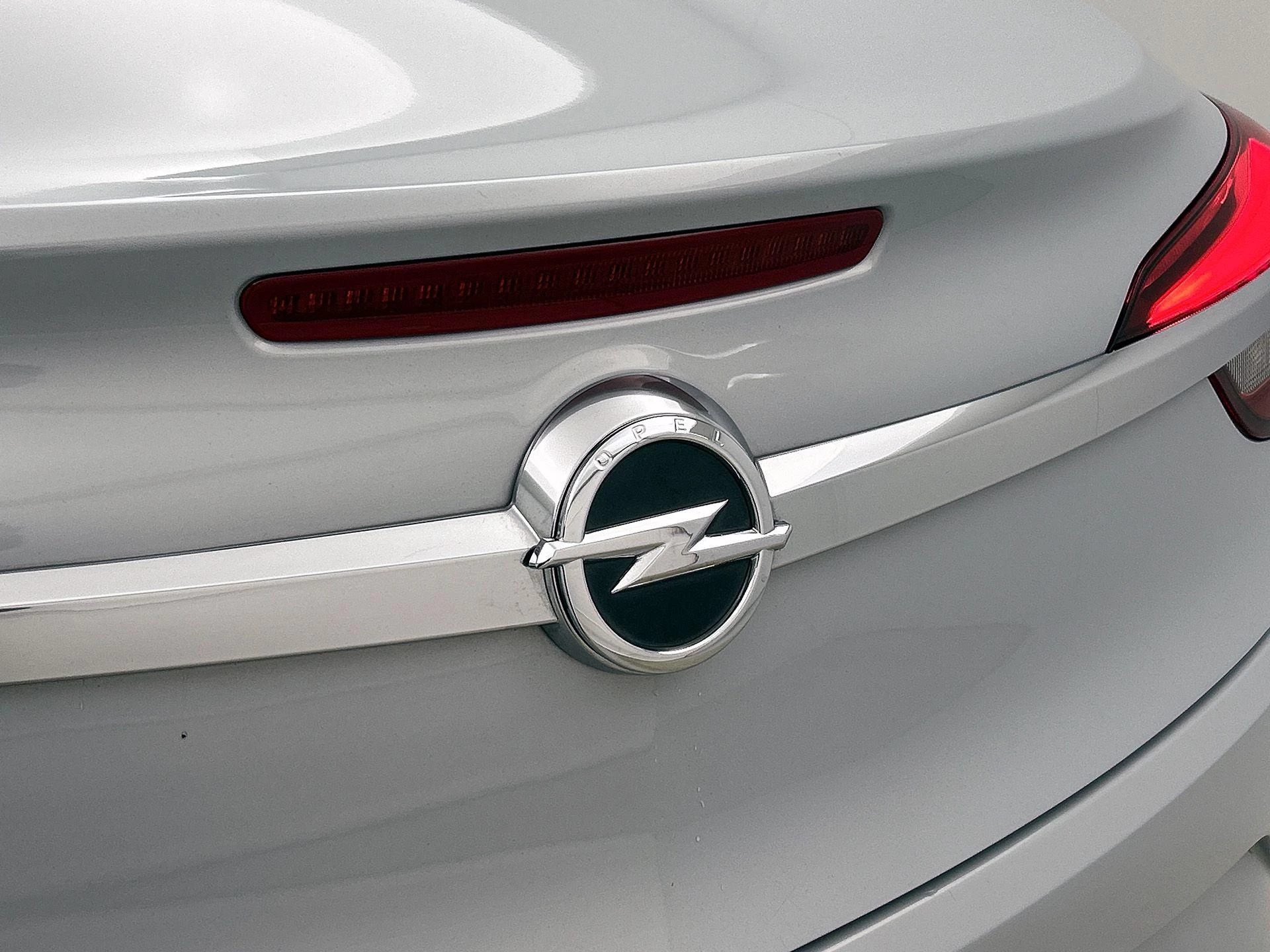 Opel-Cascada-image-23