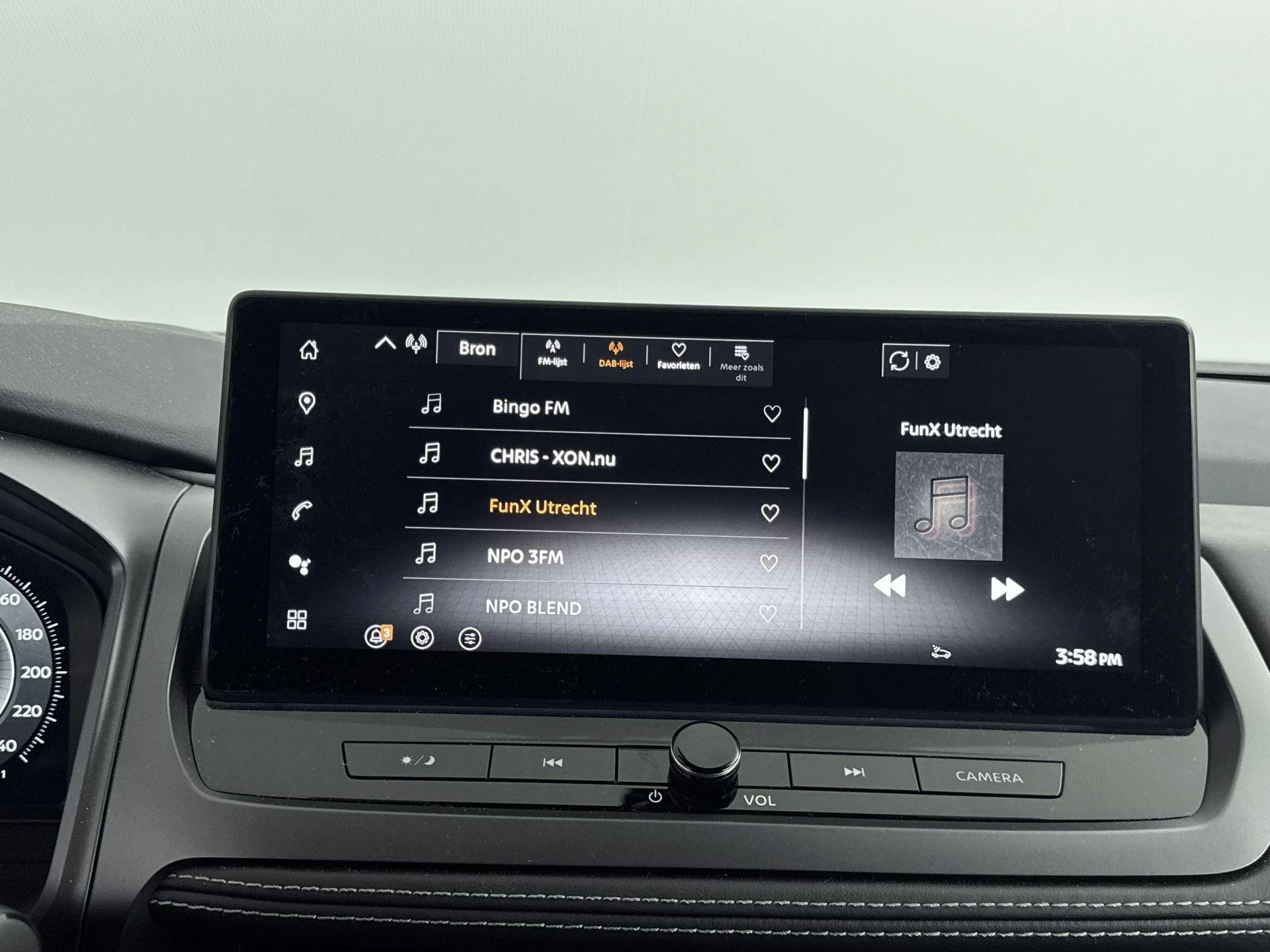 Nissan-QASHQAI-image-6