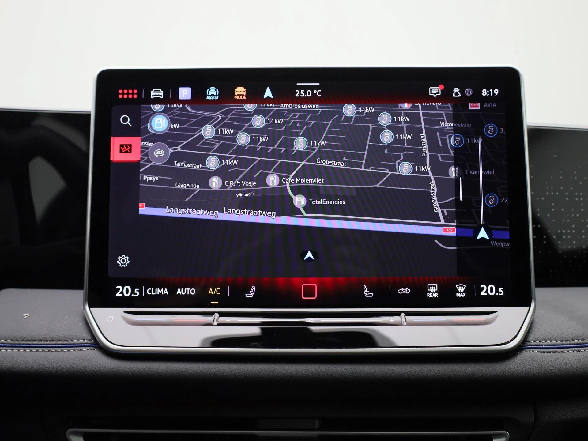 Volkswagen-Tiguan-image-17