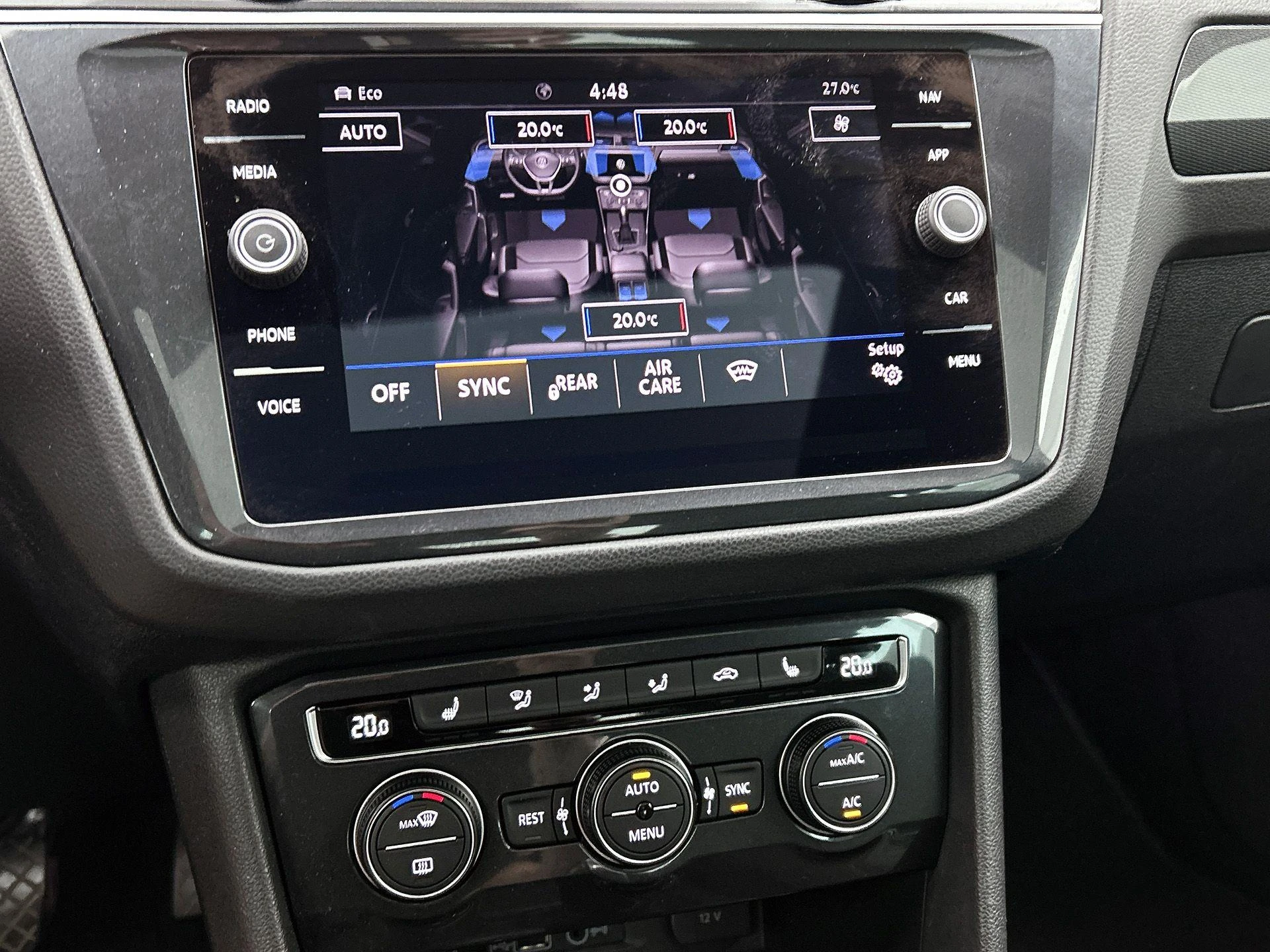 Volkswagen-Tiguan-image-33