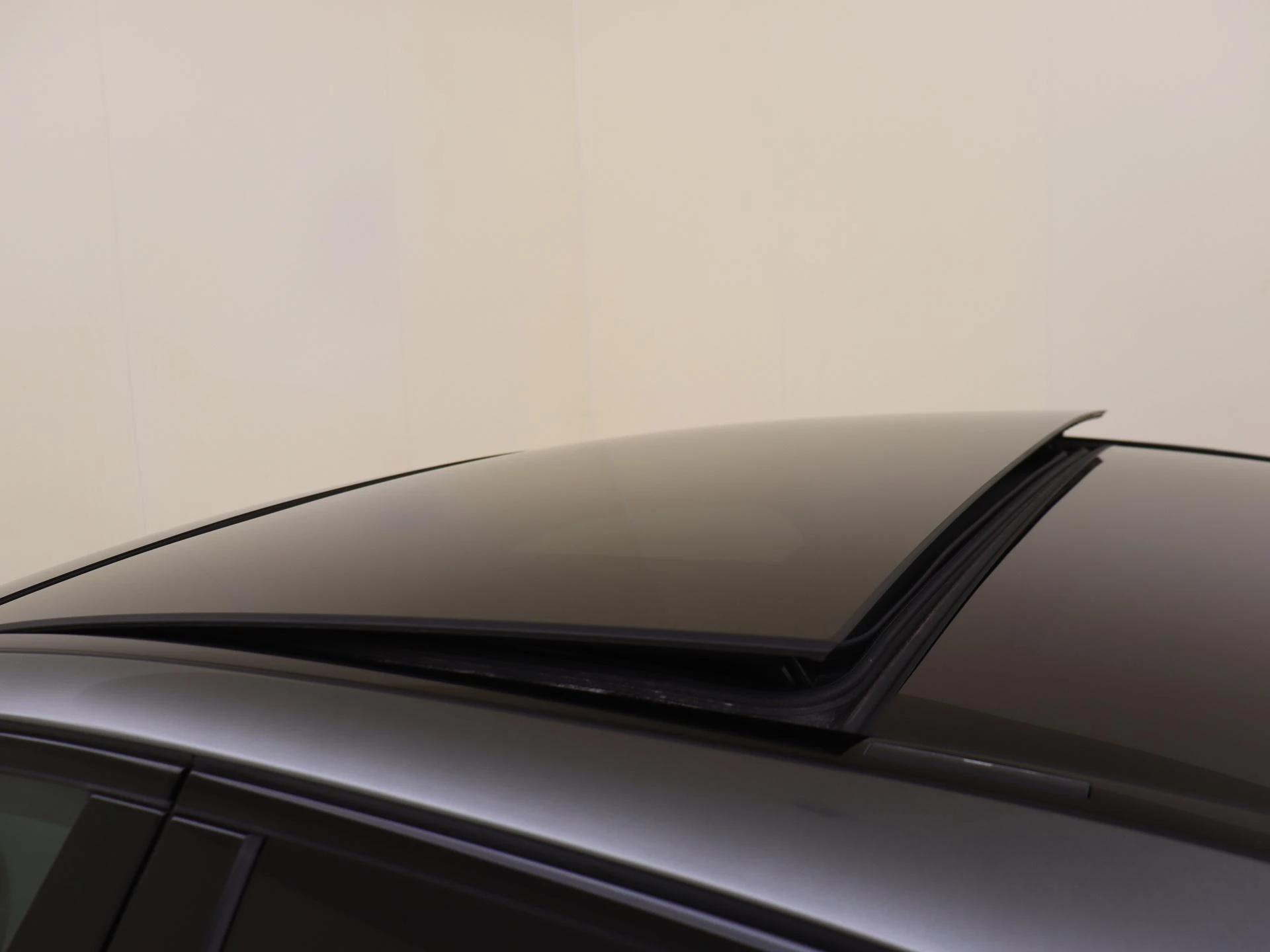 Mercedes-Benz-C-Klasse-image-28