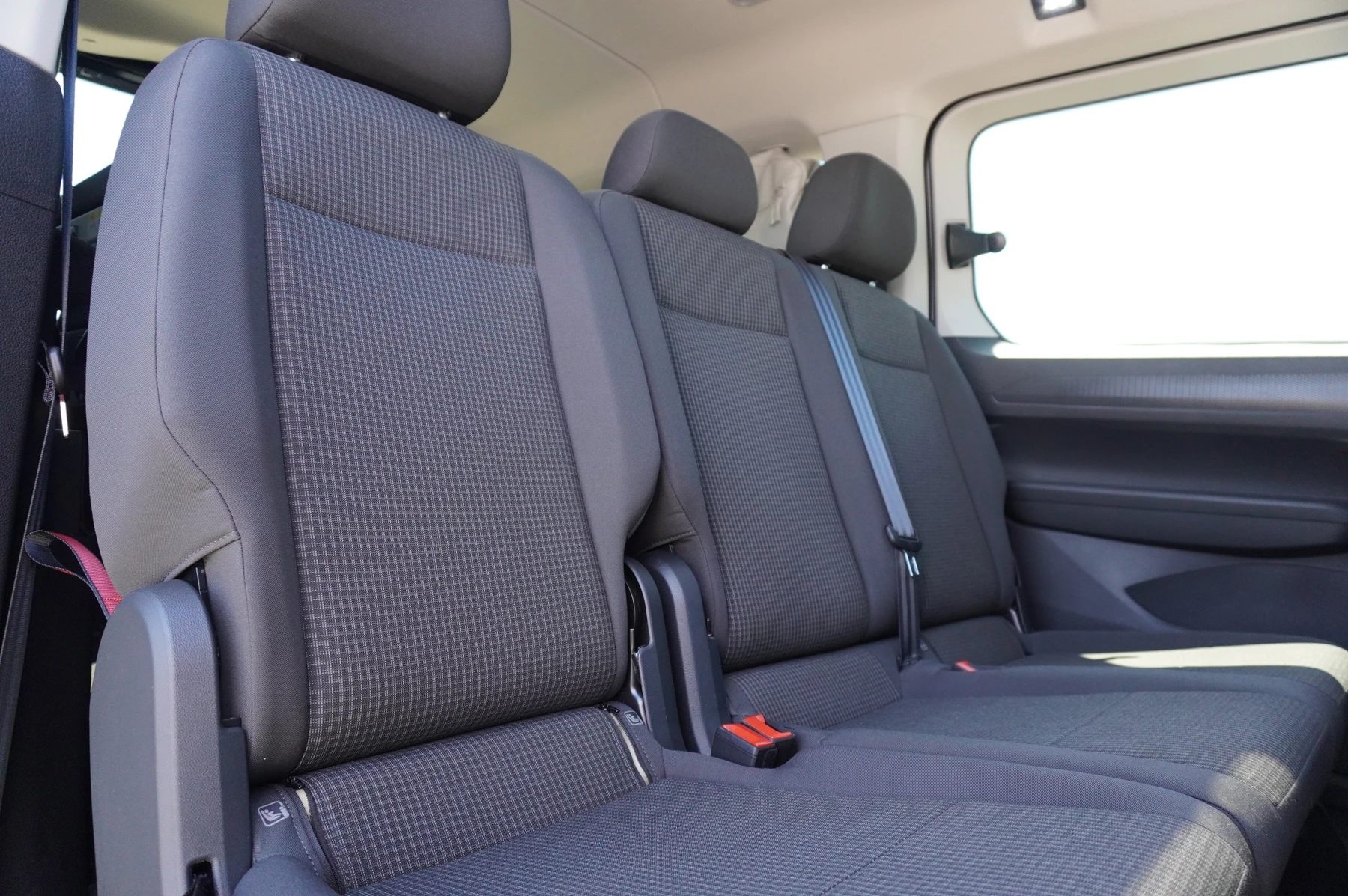 Volkswagen-Caddy-image-16
