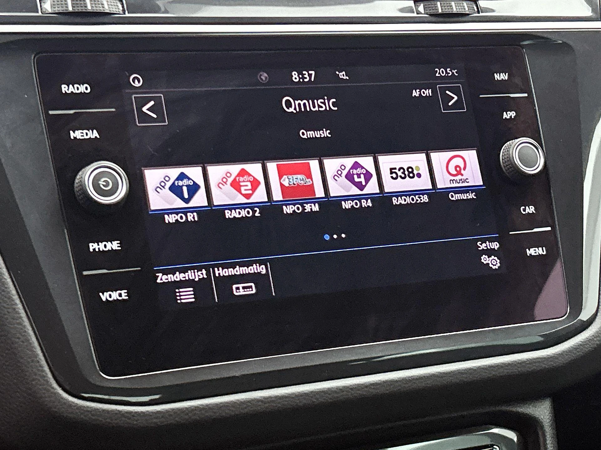 Volkswagen-Tiguan-image-29