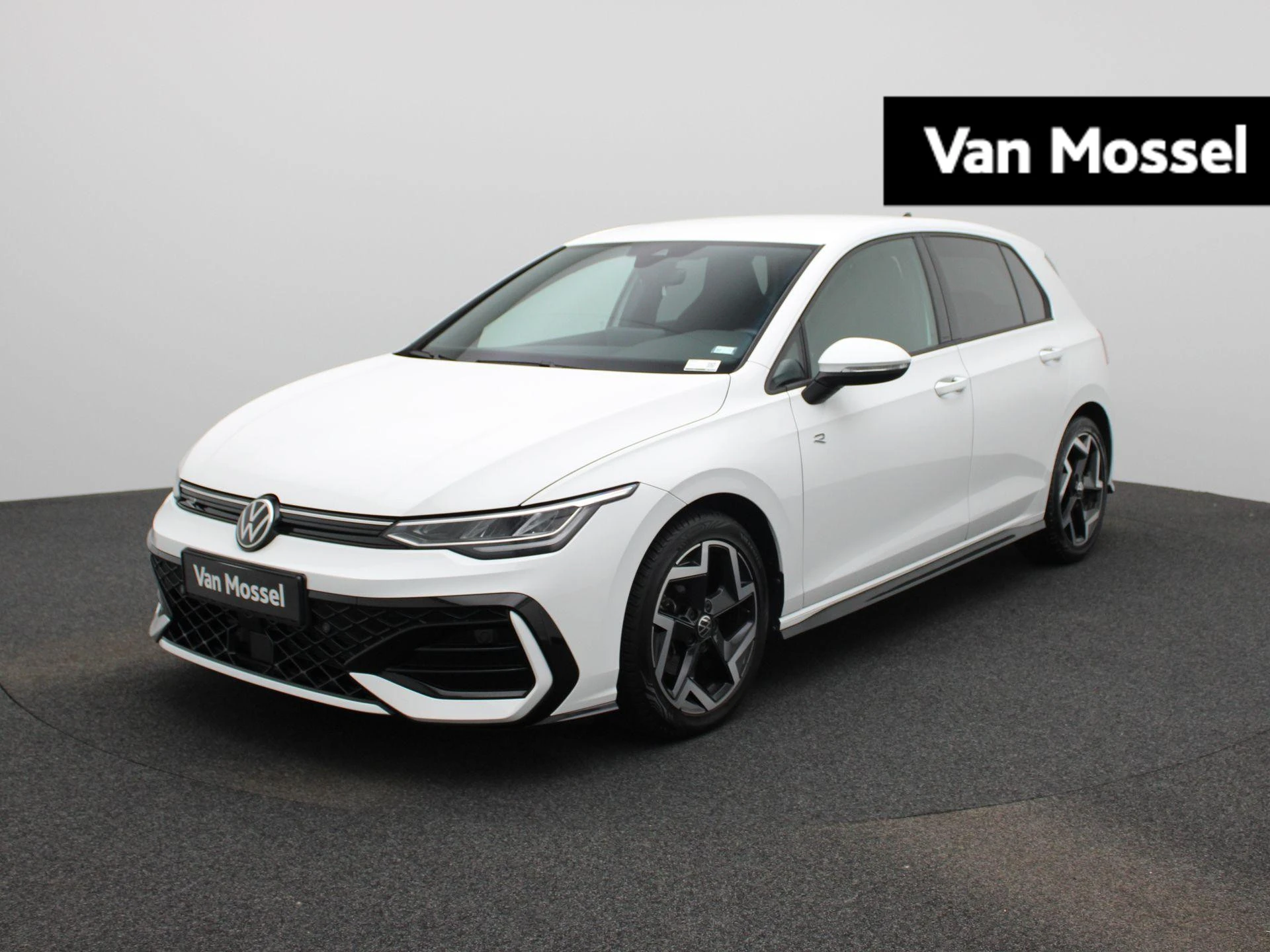 Volkswagen-Golf-image-0