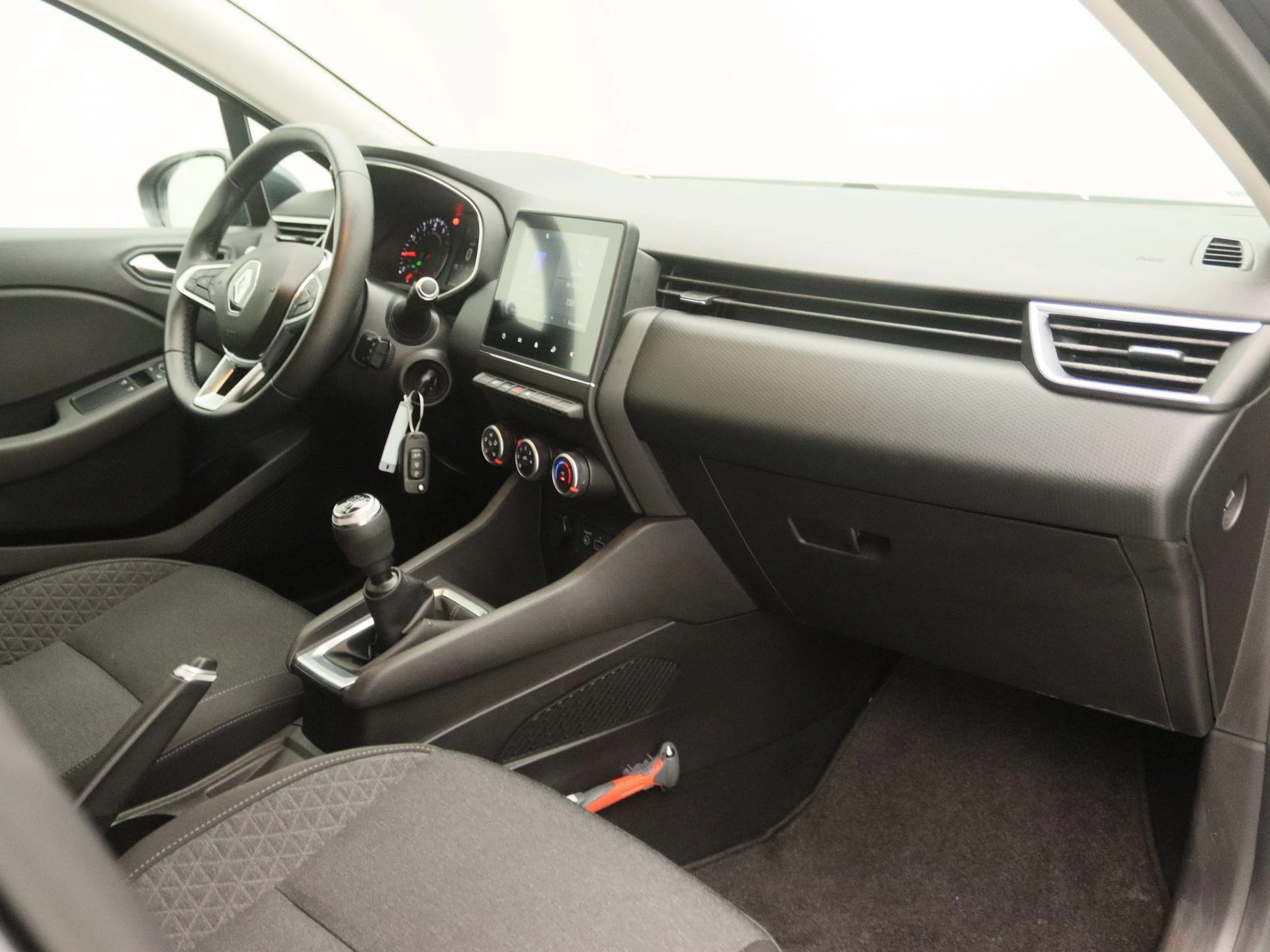Renault-Clio-image-21