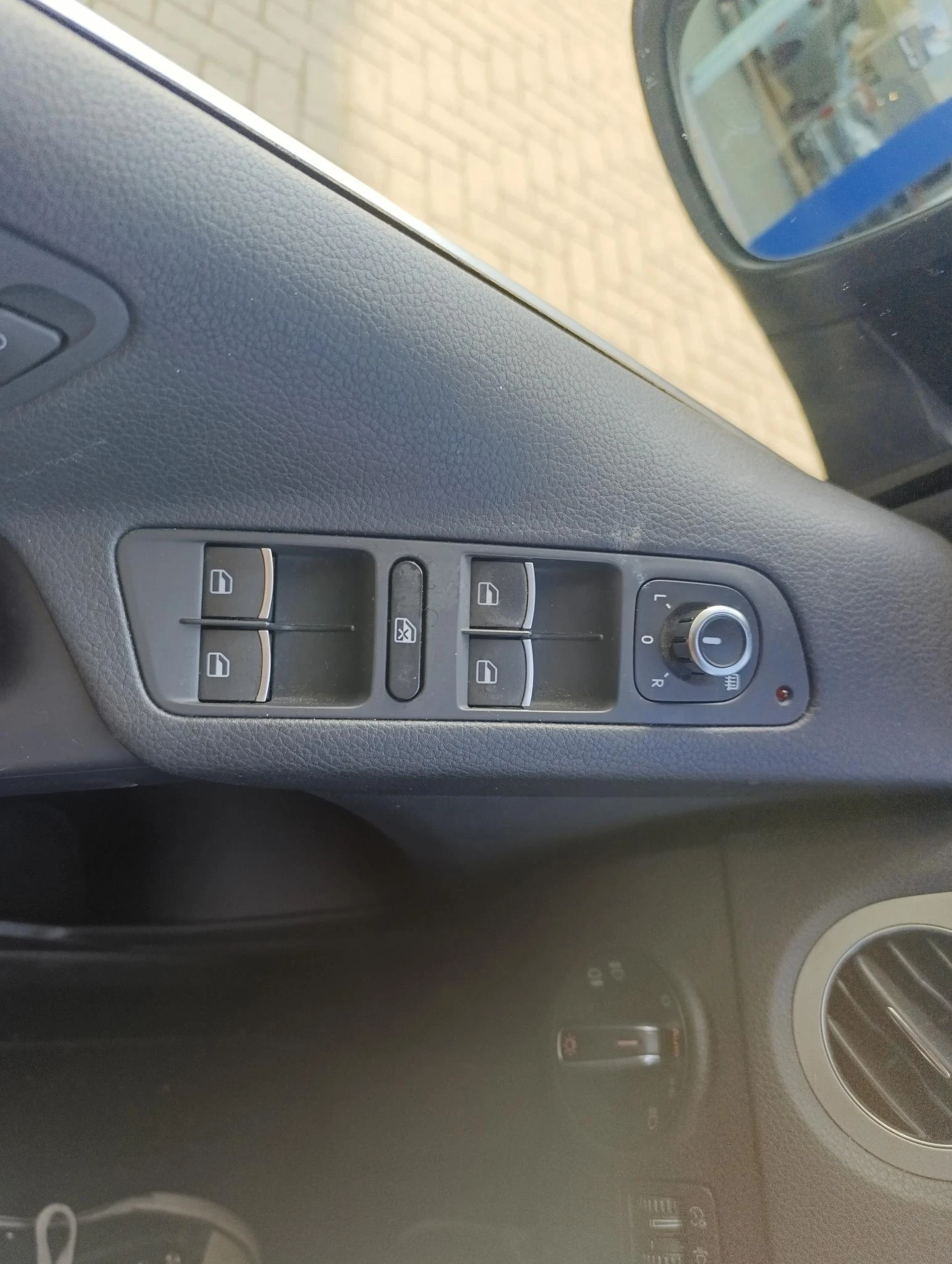 Volkswagen-Tiguan-image-14