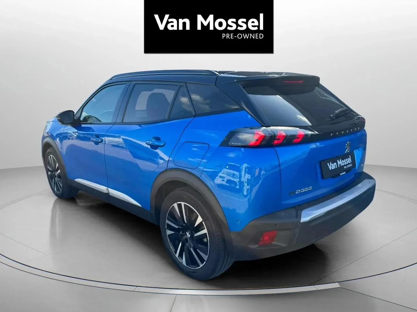 Peugeot-e-2008-image-6