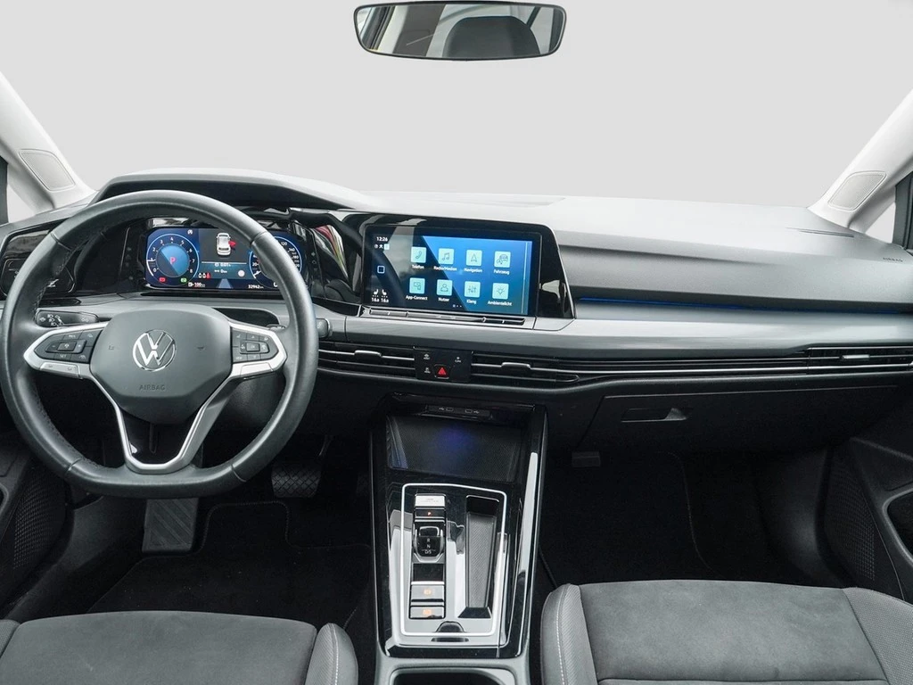 Volkswagen-Golf-image-11